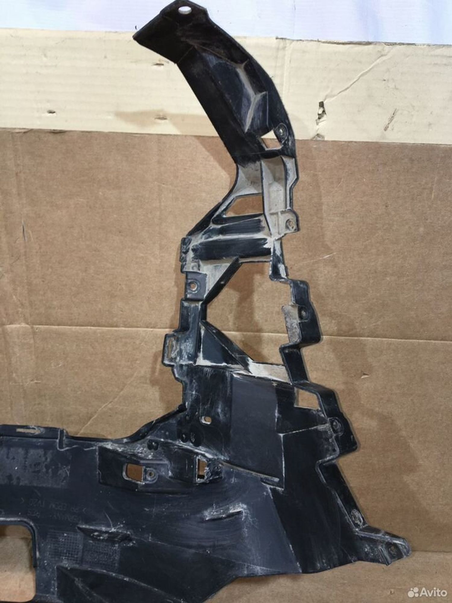 Кронштейн бампера передний левый Ауди Q7, 2000 рублей, Уфа