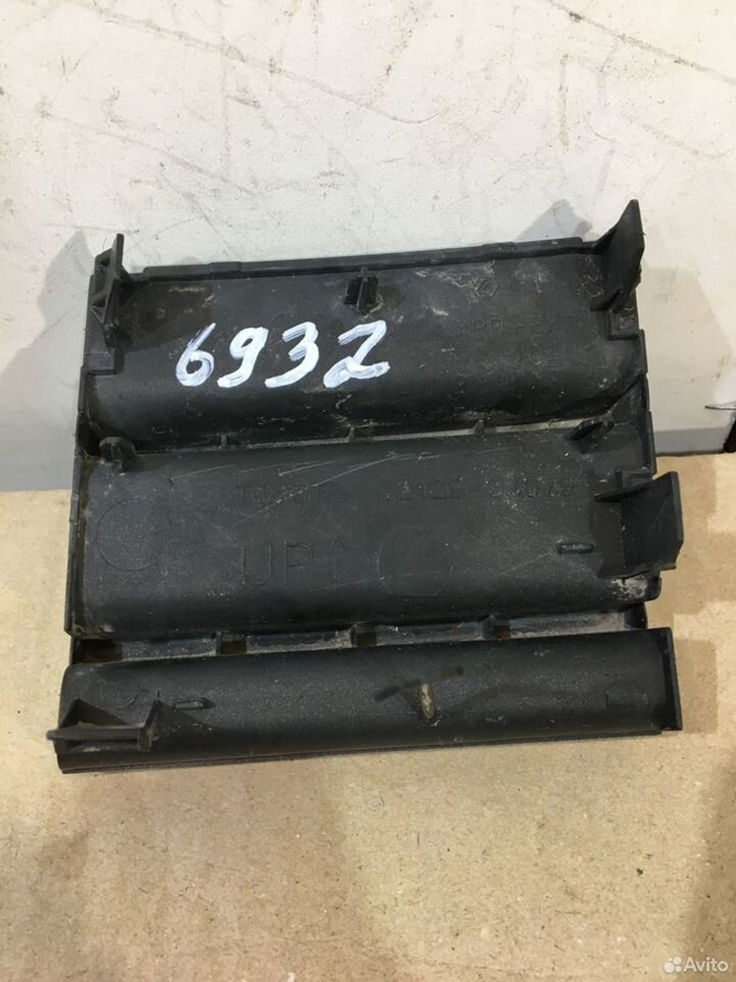 Заглушка буксировочного крюка Toyota Camry V55, 1500 рублей, Уфа