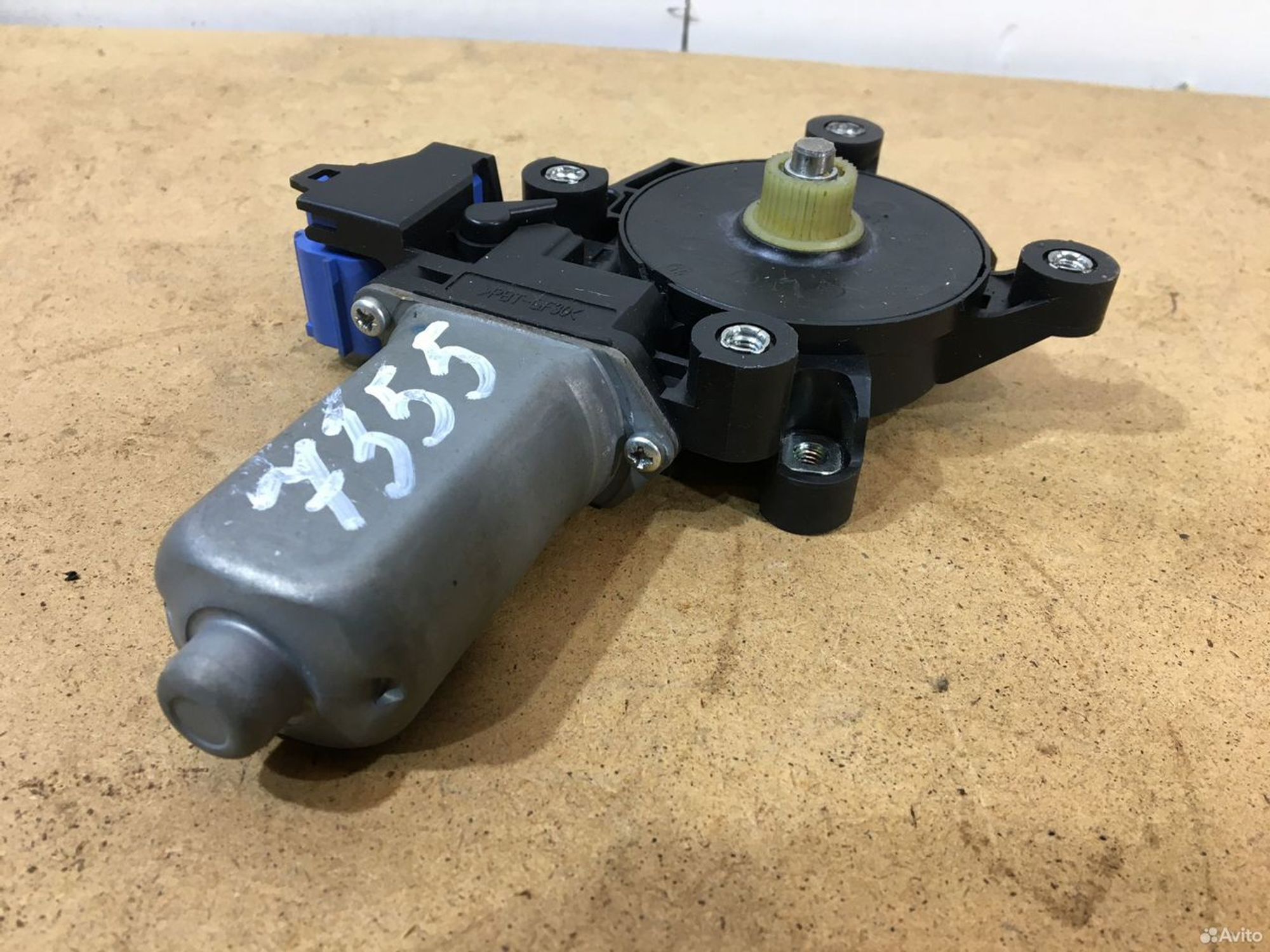 Моторчик стеклоподъемника перед Infiniti QX56/QX80, 8000 рублей, Уфа