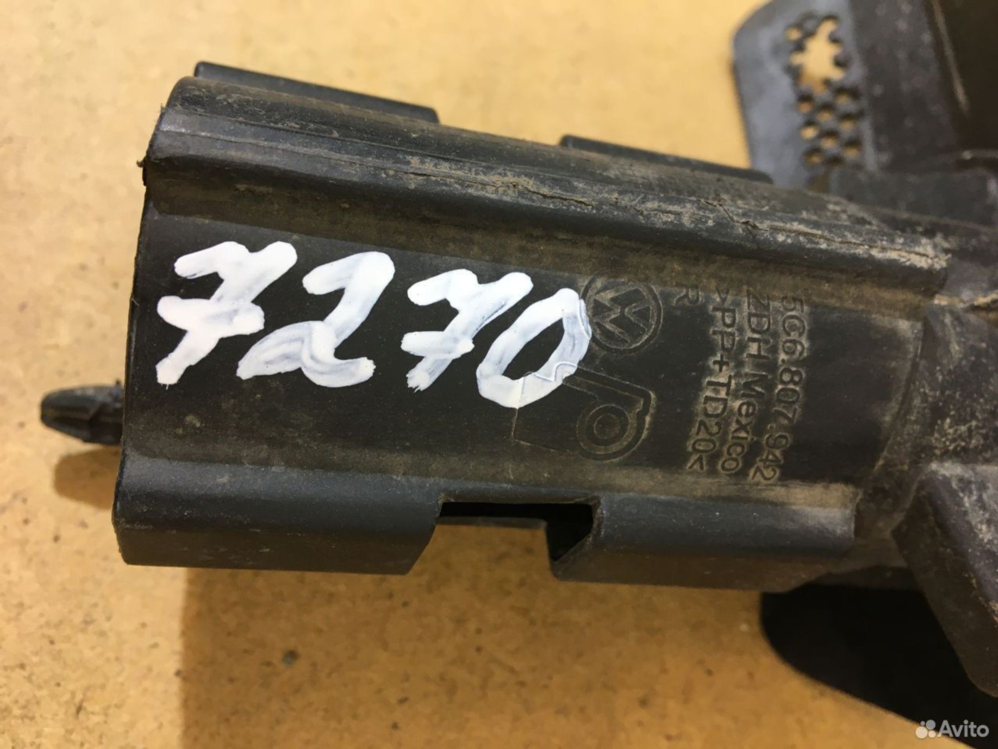 Кронштейн фароомывателя правый Volkswagen Jetta 6, 1500 рублей, Уфа