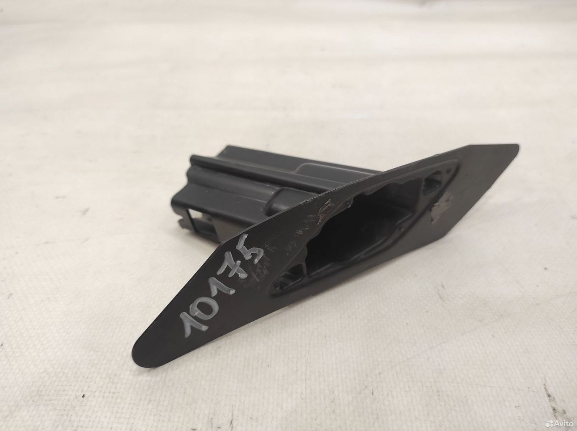 Кронштейн ф.о левый Volkswagen Passat B8, 1750 рублей, Уфа