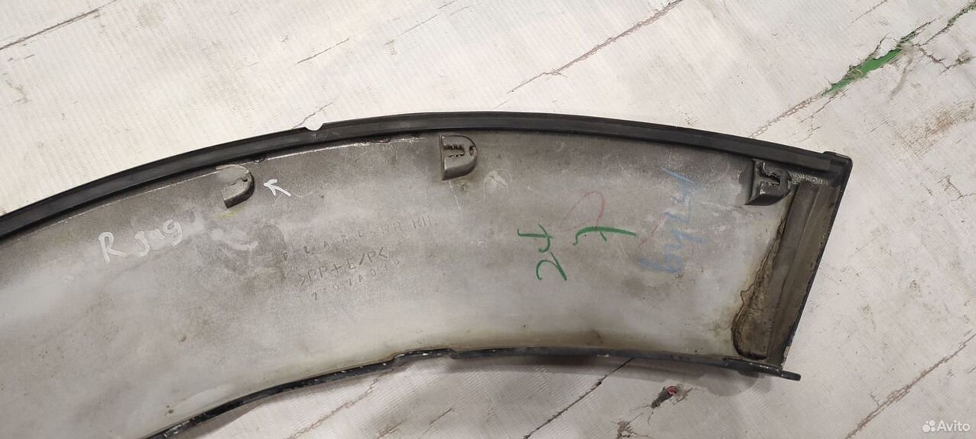 Накладка крыла задняя правая Mitsubishi Pajero 4, 3000 рублей, Уфа