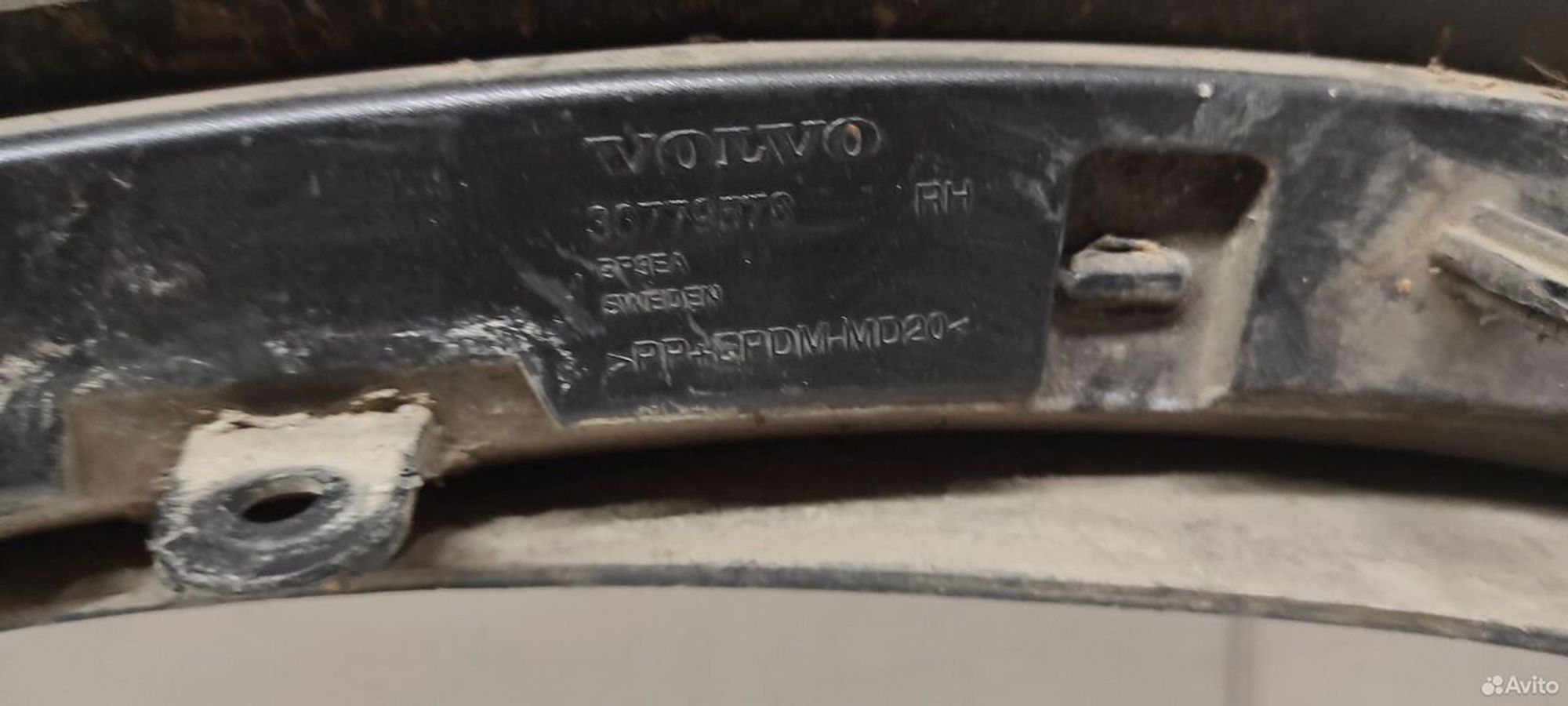Накладка переднего правого крыла Volvo XC90, 2000 рублей, Уфа