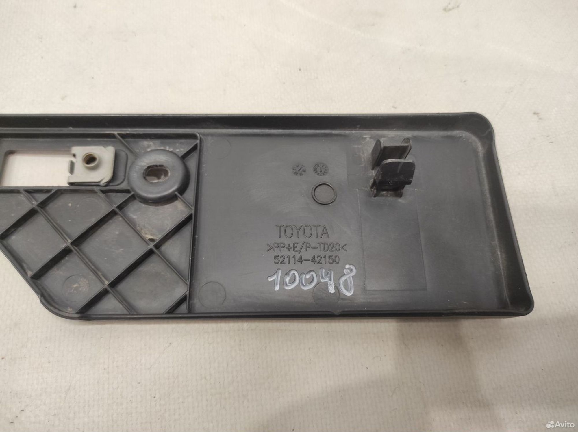 Площадка номерного знака Toyota Rav4 XA50, 700 рублей, Уфа