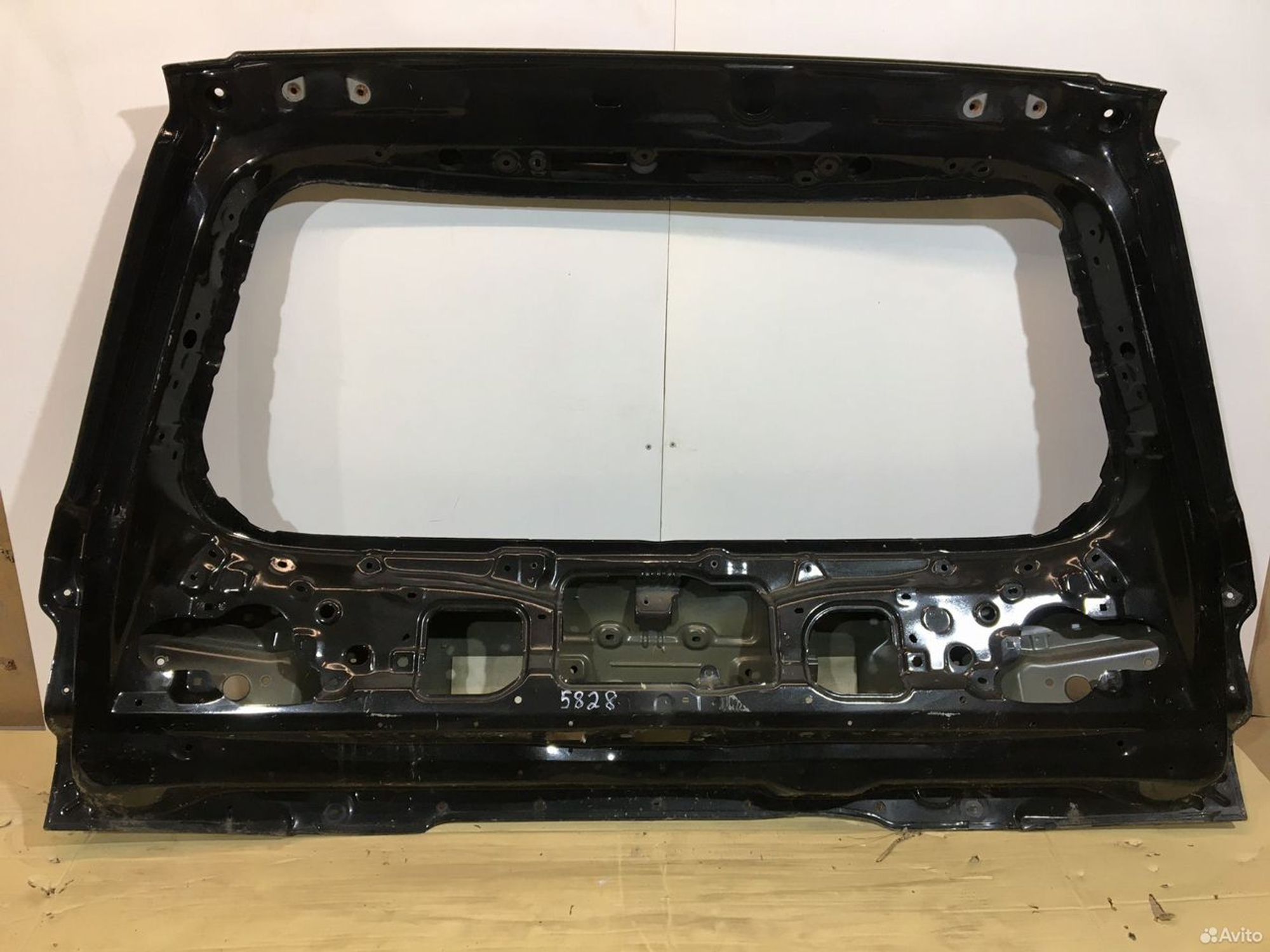 Крышка багажника Lexus Lx570, 11000 рублей, Уфа