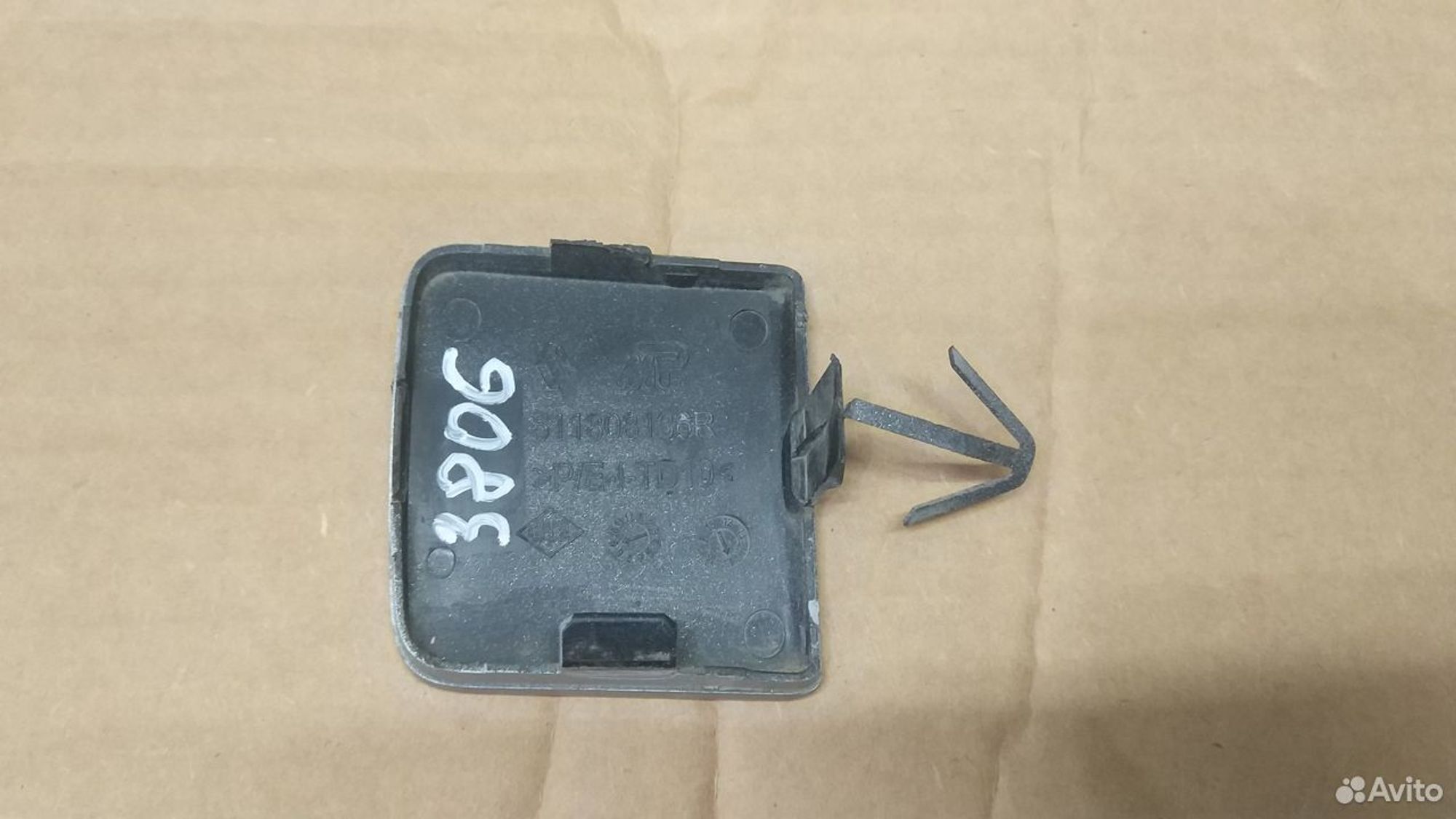 Заглушка буксировочного крюка Рено Логан, 500 рублей, Уфа