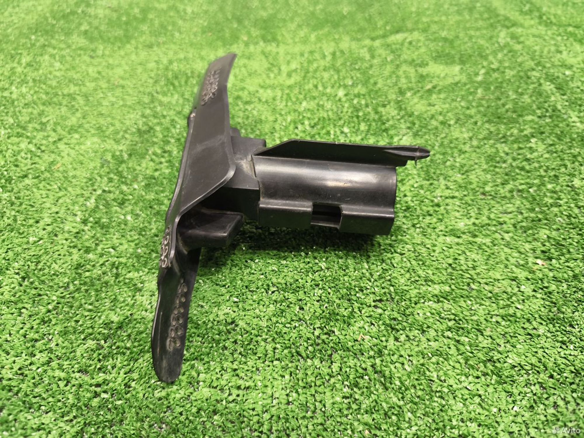 Кронштейн форсунки правый Volkswagen Jetta 6, 1000 рублей, Уфа