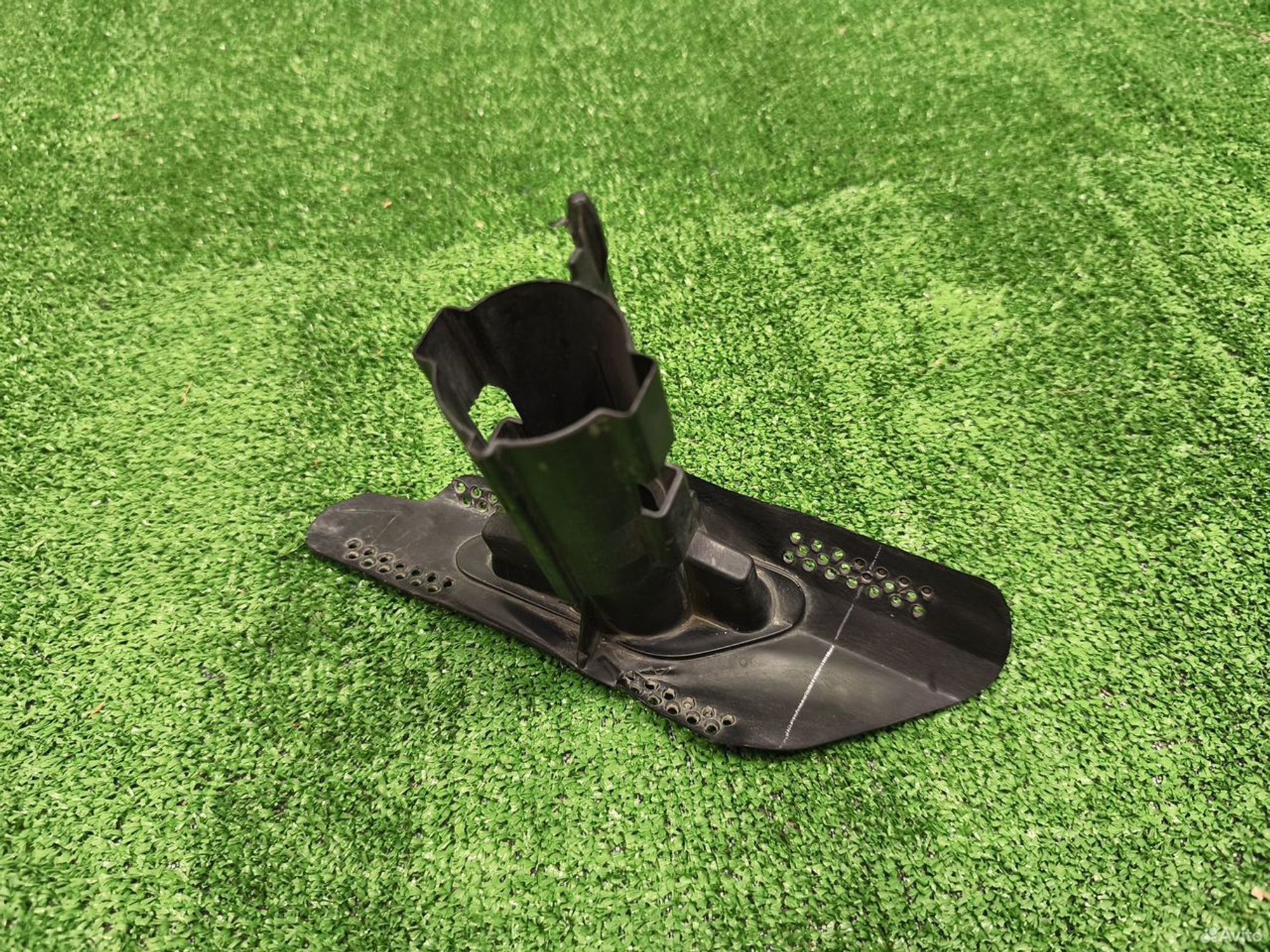 Кронштейн форсунки правый Volkswagen Jetta 6, 1000 рублей, Уфа