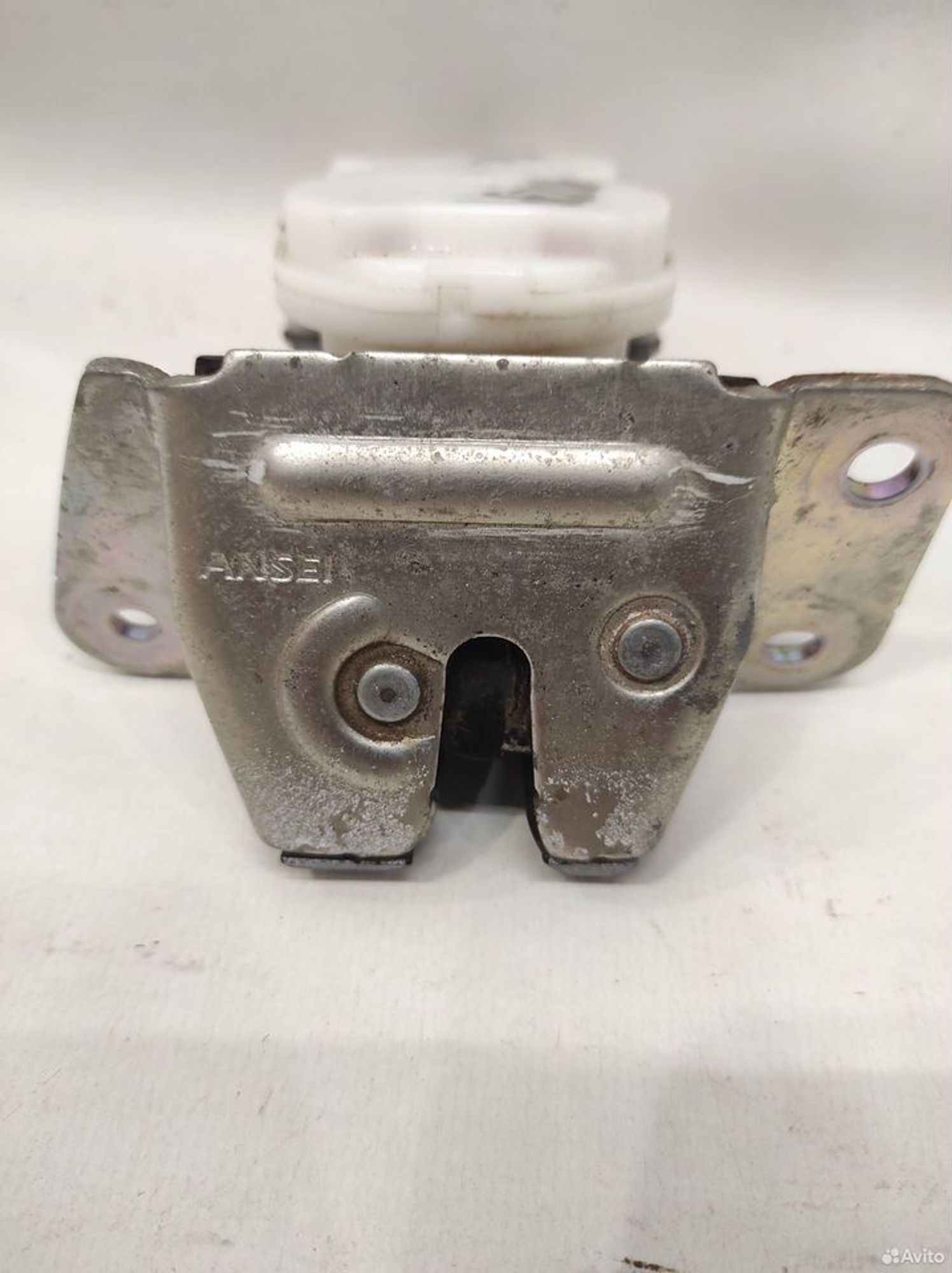 Замок крышки багажника Mitsubishi Asx, 2150 рублей, Уфа