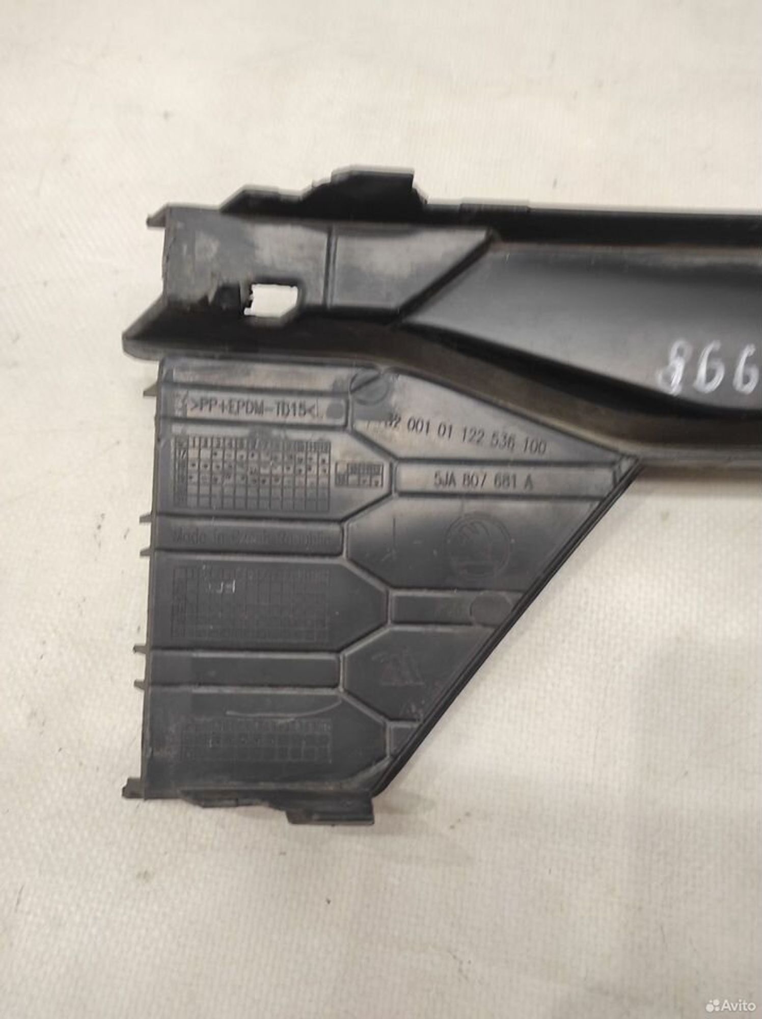 Окантовка противотуманной фары левая Шкода Рапид, 1000 рублей, Уфа