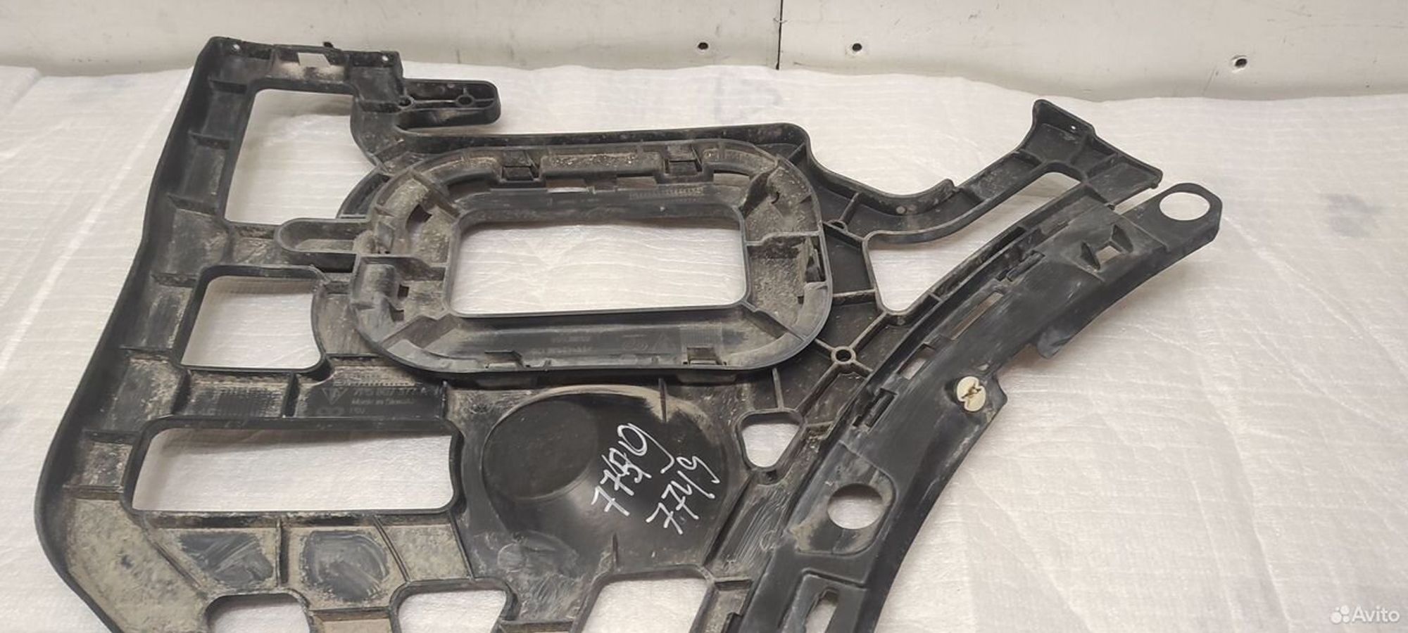 Кронштейн заднего бампера левый Porsche Cayenne, 2500 рублей, Уфа