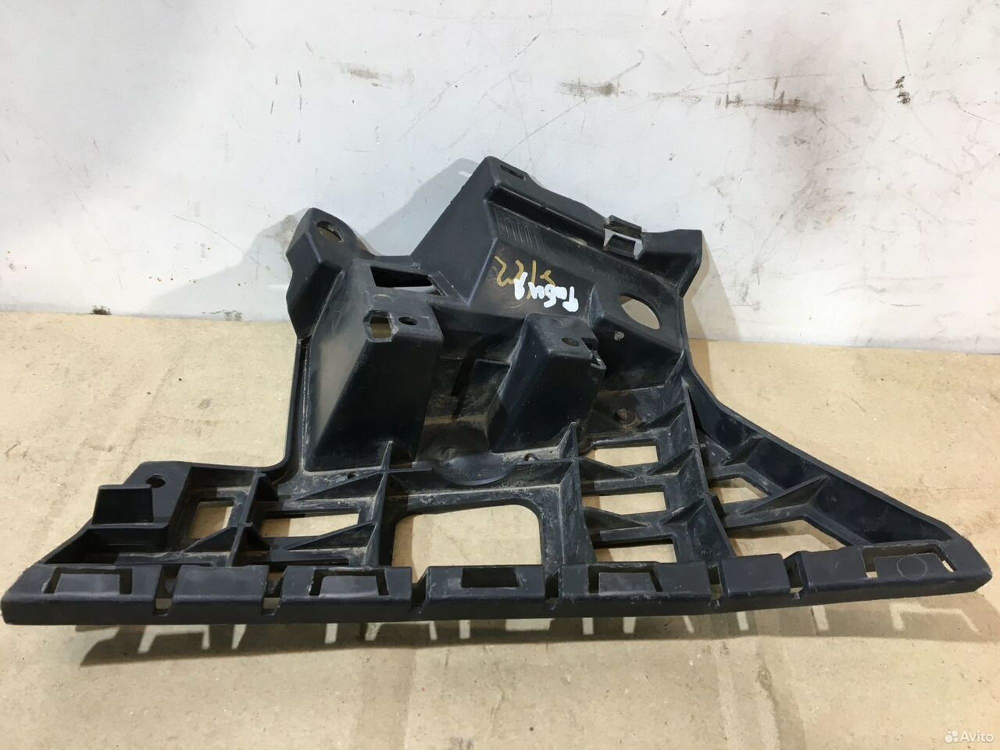 Кронштейн бампера передний левый Skoda Fabia 2, 800 рублей, Уфа