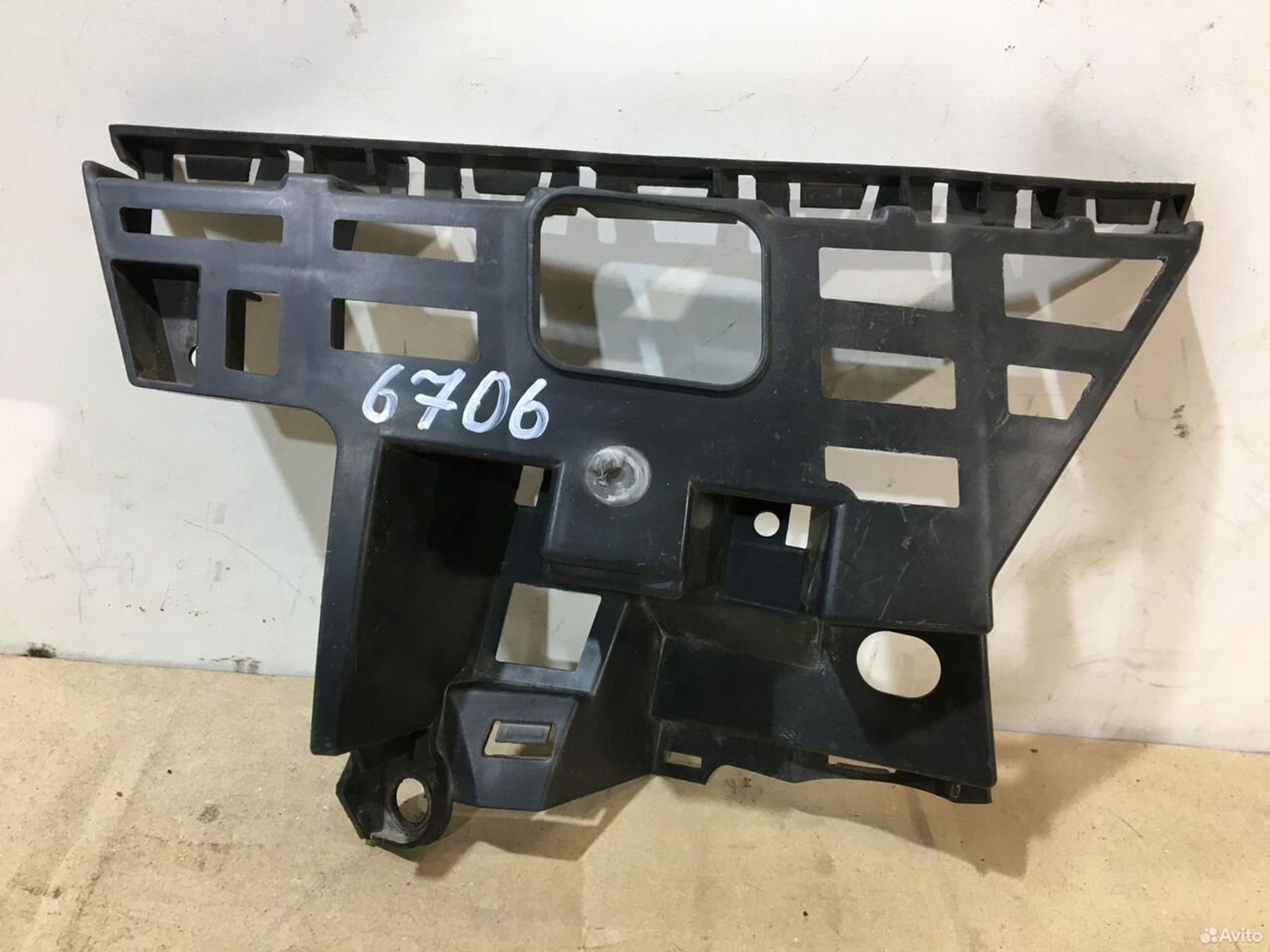 Кронштейн бампера передний левый Skoda Fabia 2, 800 рублей, Уфа