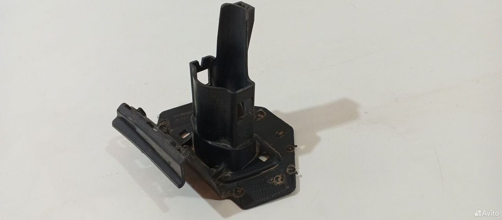 Кронштейн омывателя фар правый Volkswagen Tiguan 2, 2800 рублей, Уфа