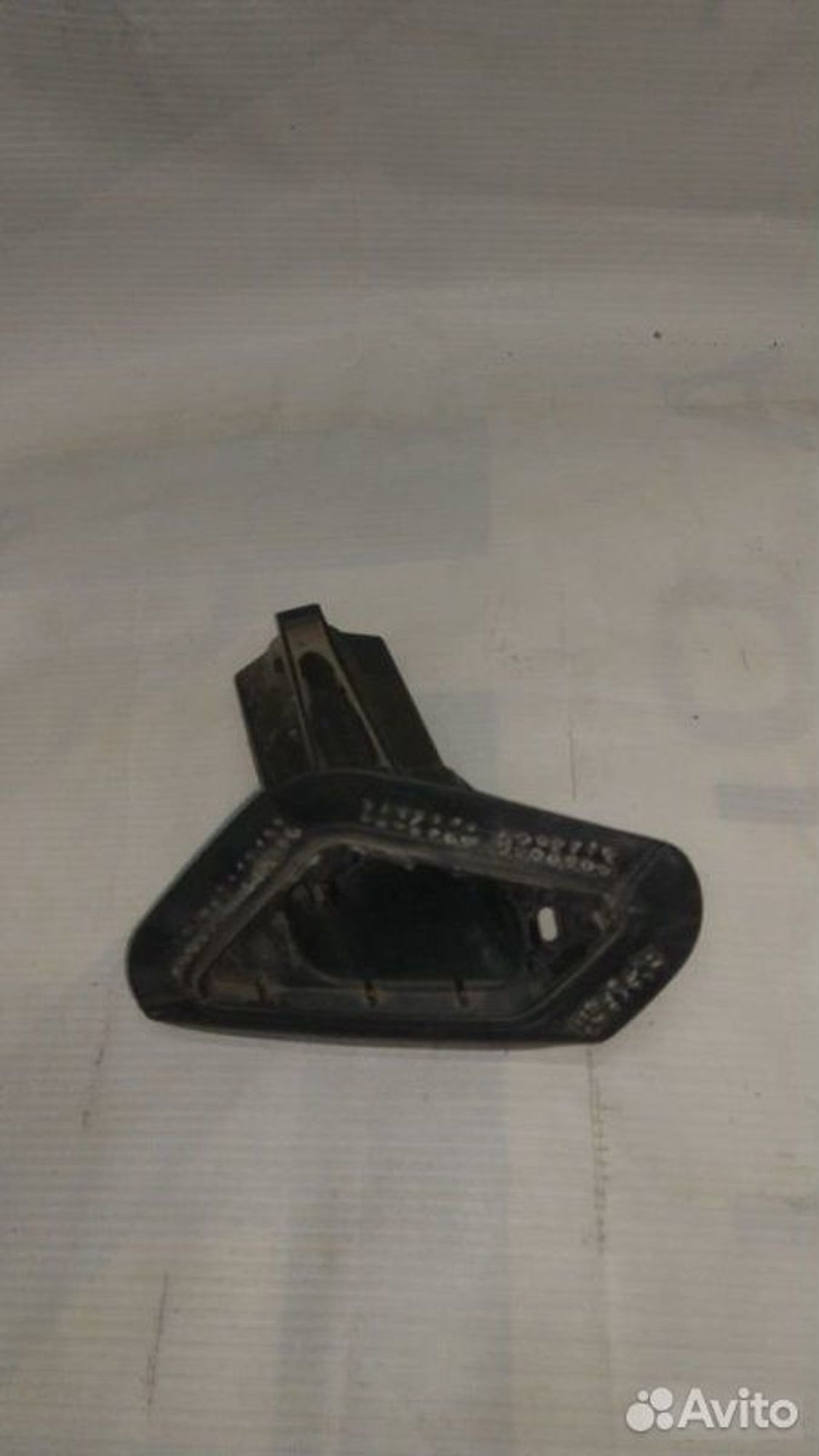 Кронштейн форсунки омывателя левый Skoda Superb, 1500 рублей, Уфа