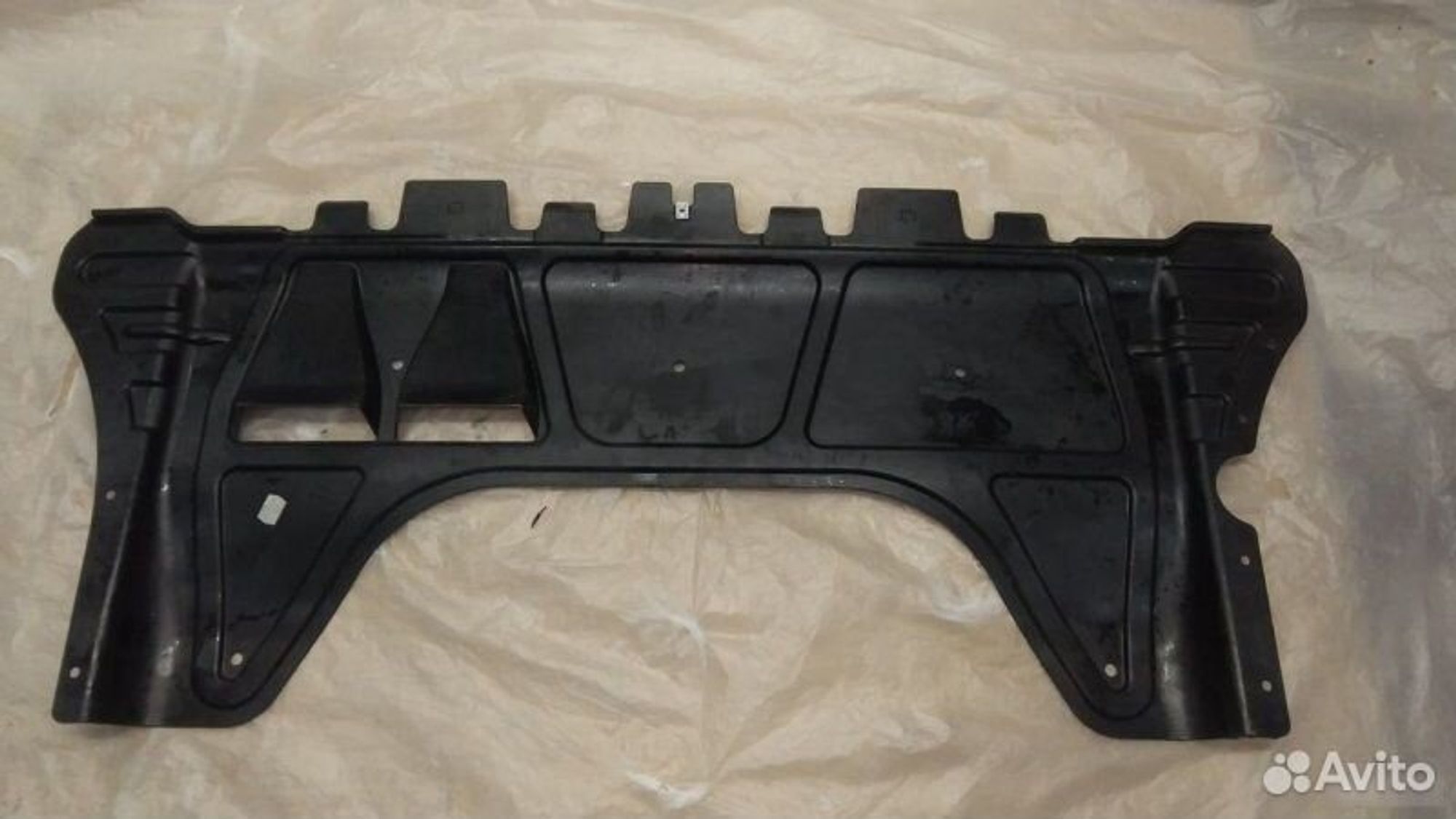 Пыльник двигателя Skoda Superb 5Q0825235C, 2500 рублей, Уфа