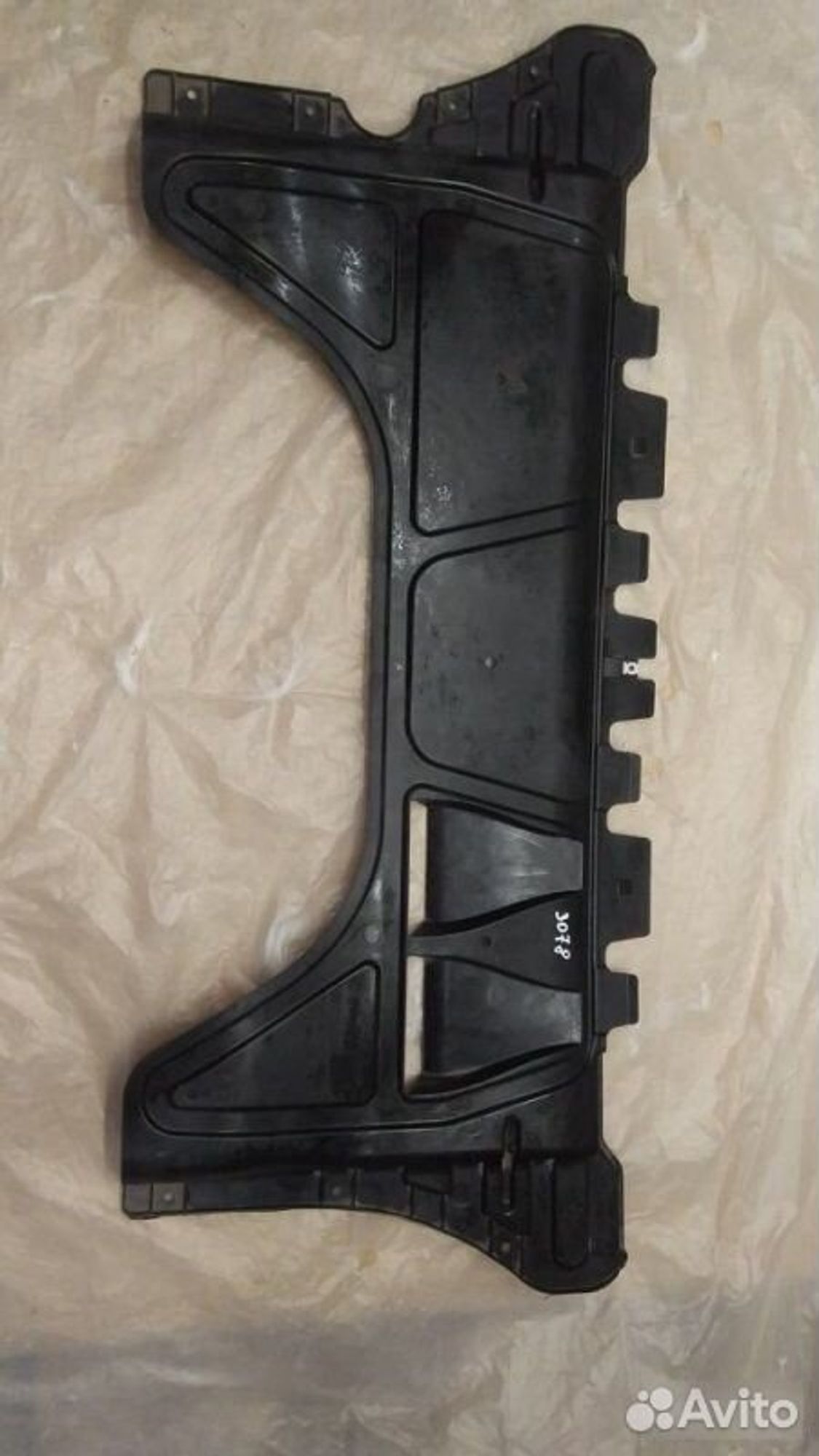 Пыльник двигателя Skoda Superb 5Q0825235C, 2500 рублей, Уфа