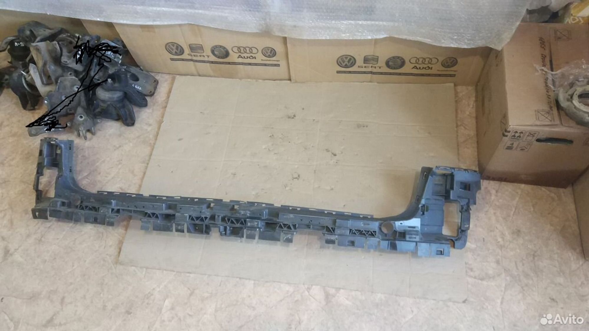 Кронштейн заднего бампера центральный Ауди А 4 B 8, 2100 рублей, Уфа