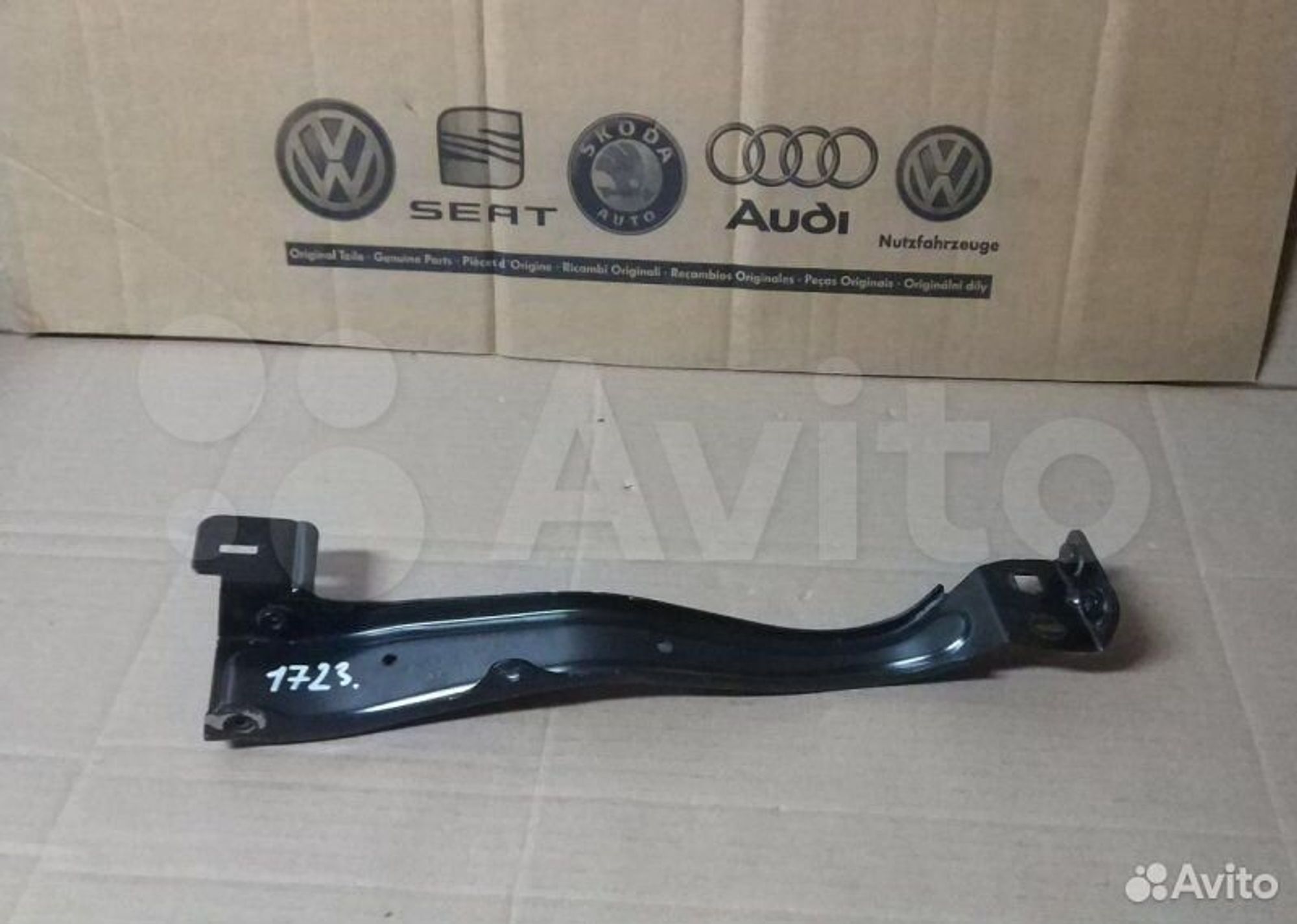 Кронштейн фары правый Mercedes-Benz E-Class B212, 3000 рублей, Уфа