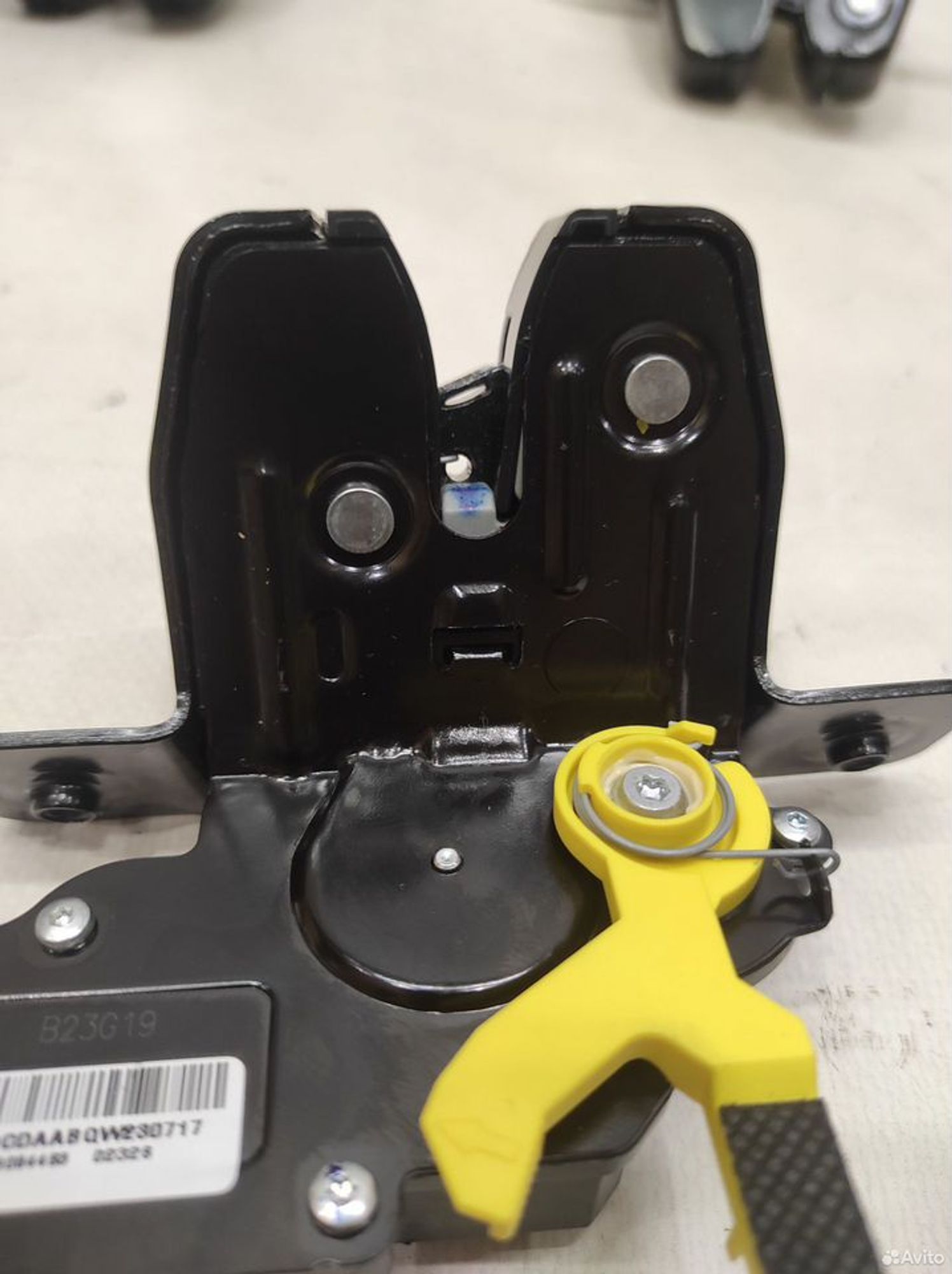 Замок крышки багажника Haval F7 2019, 2100 рублей, Уфа