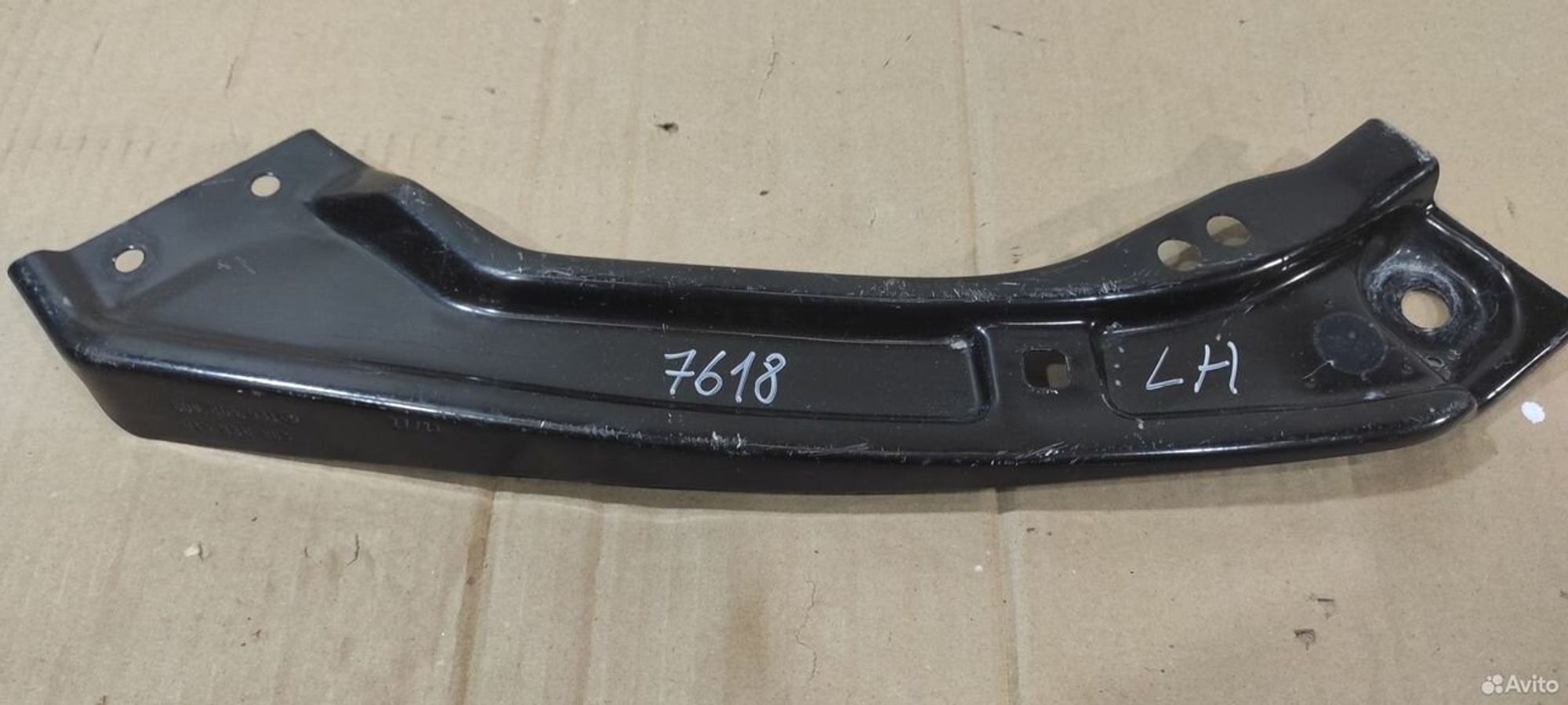 Кронштейн телевизора левый Skoda Rapid с 2020, 1000 рублей, Уфа