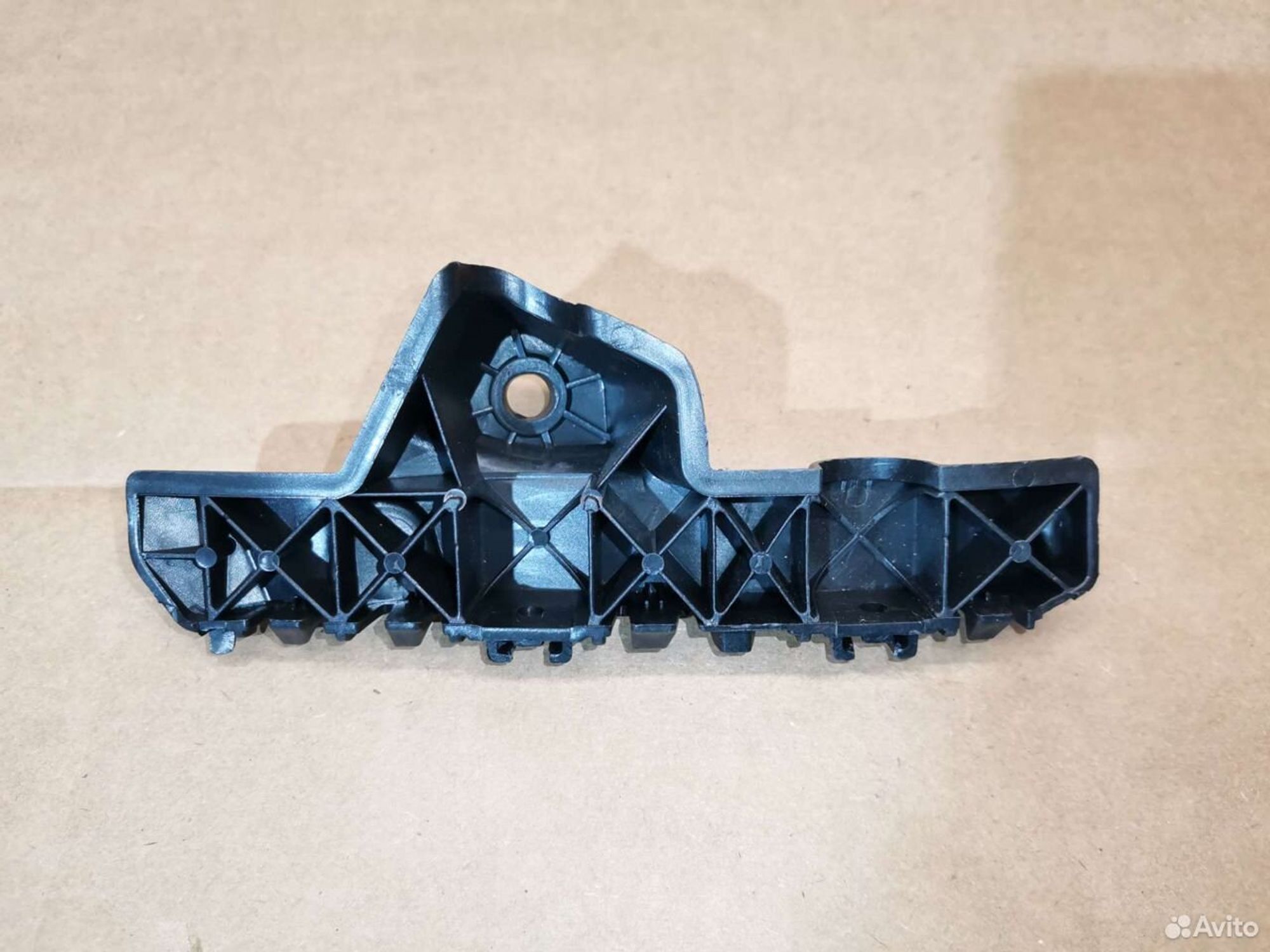 Кронштейн переднего бампера правая Хендай Солярис, 500 рублей, Уфа