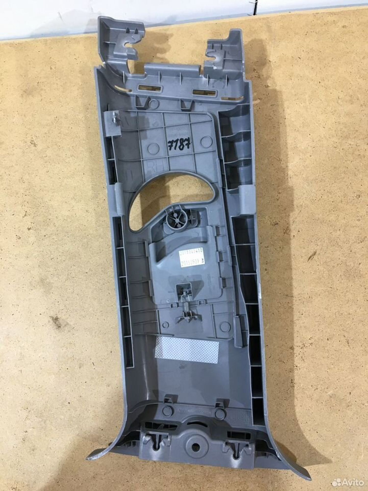 Обшивка стойки правая Hyundai Solaris 1, 600 рублей, Уфа