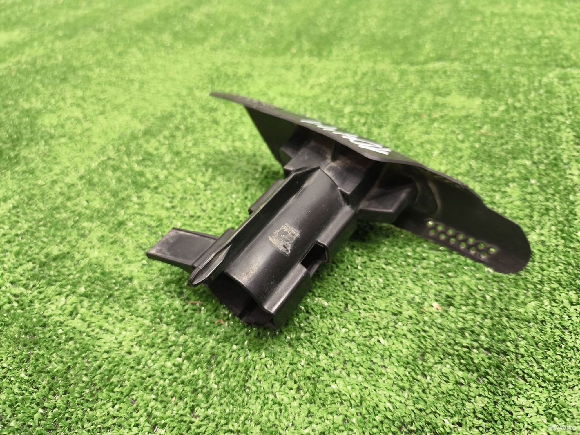 Кронштейн форсунки левый Volkswagen Jetta 6, 1200 рублей, Уфа