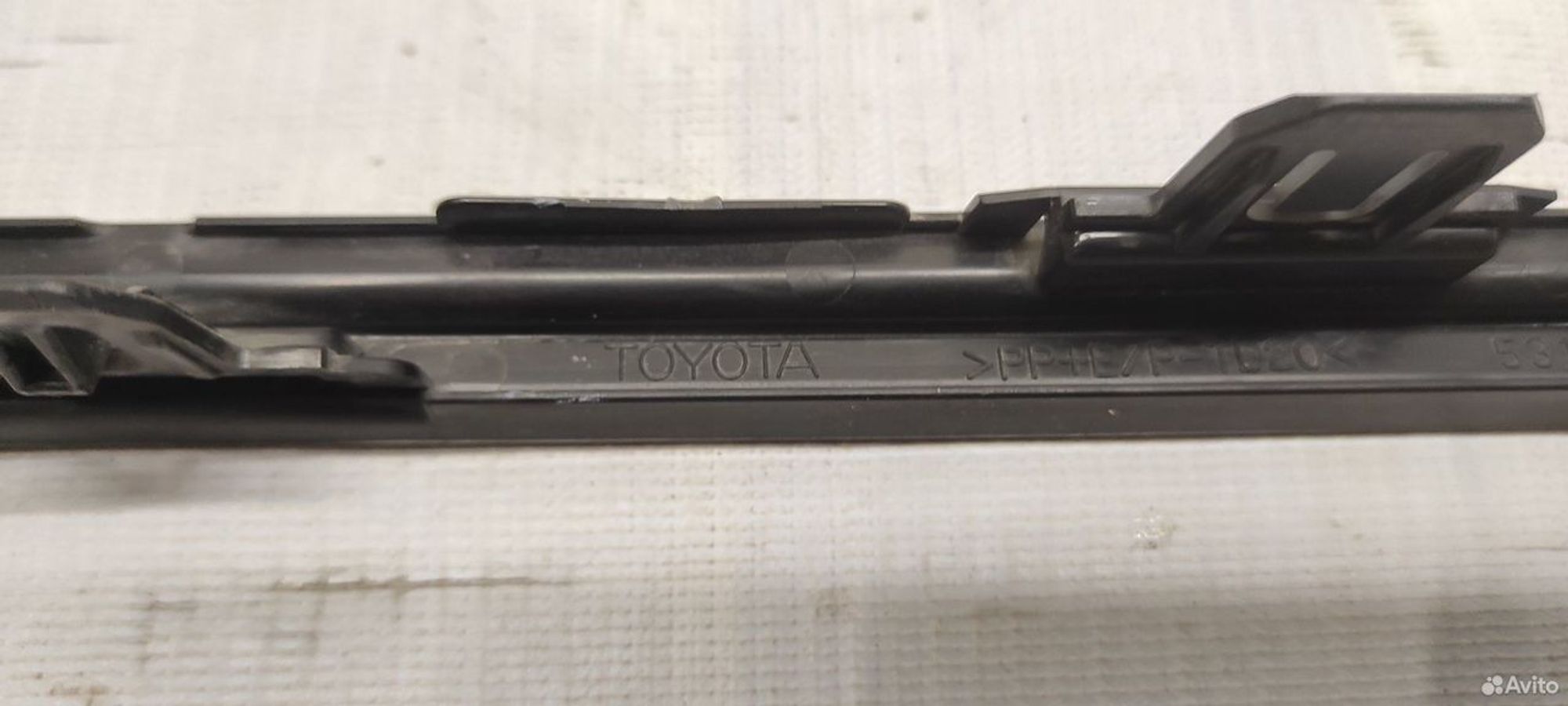 Молдинг решетки радиатора правый Toyota Rav4 XA50, 1000 рублей, Уфа