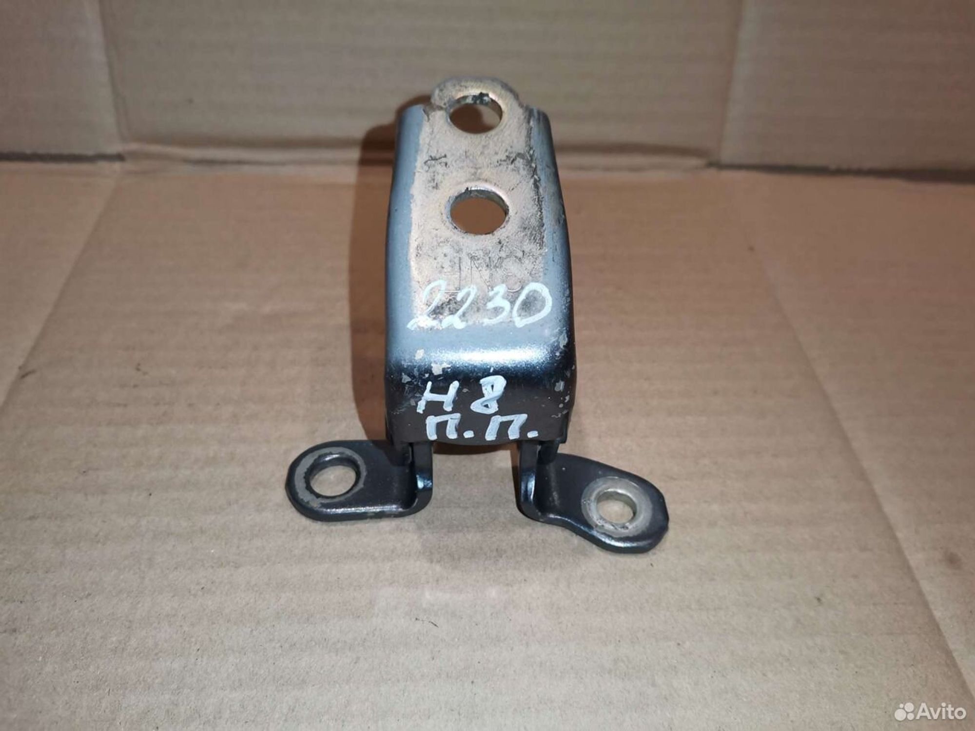 Петля передней правой двери Хонда Аккорд 8, 1500 рублей, Уфа