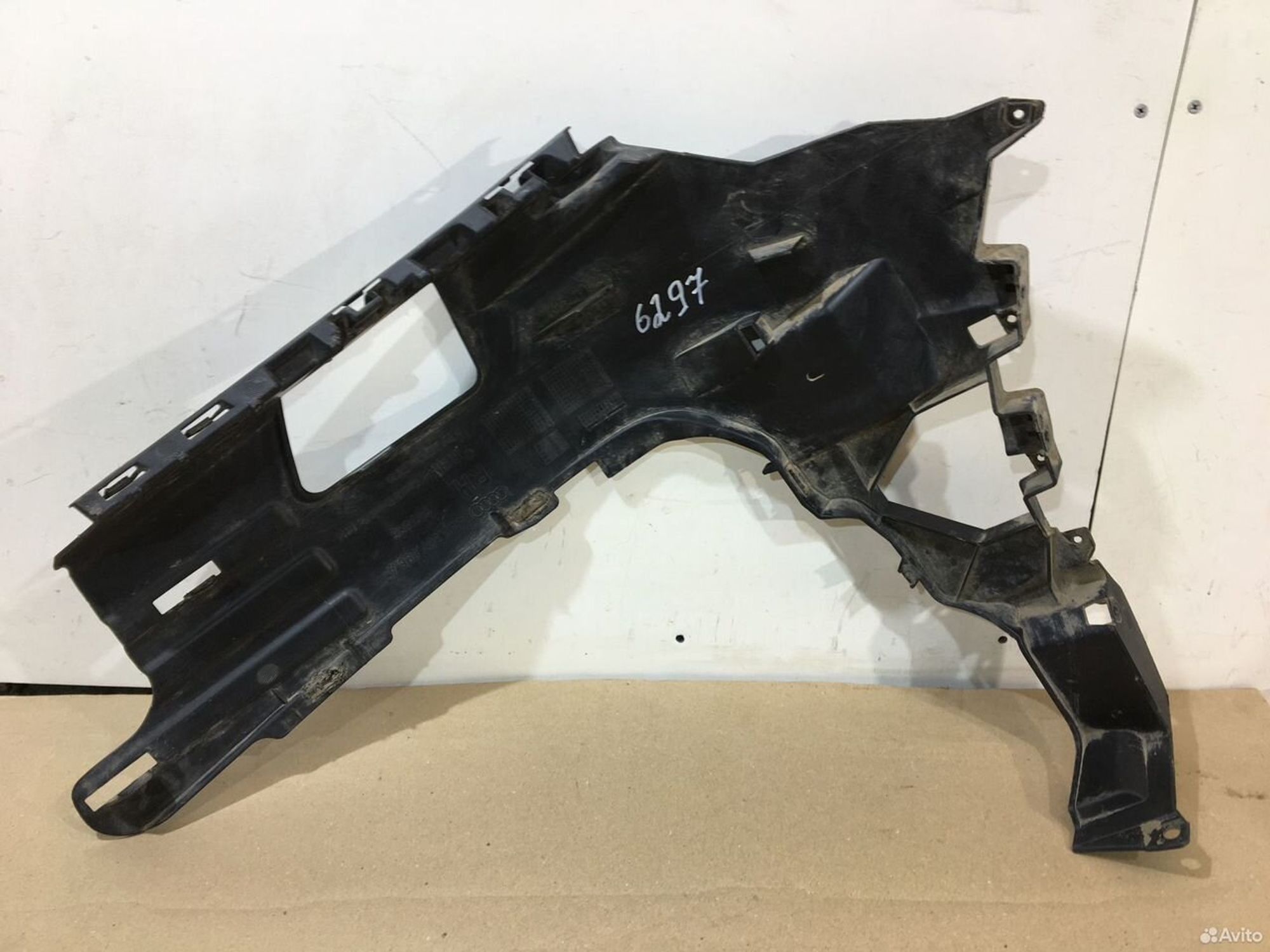 Кронштейн бампера передний правый Audi Q7 4M, 2000 рублей, Уфа