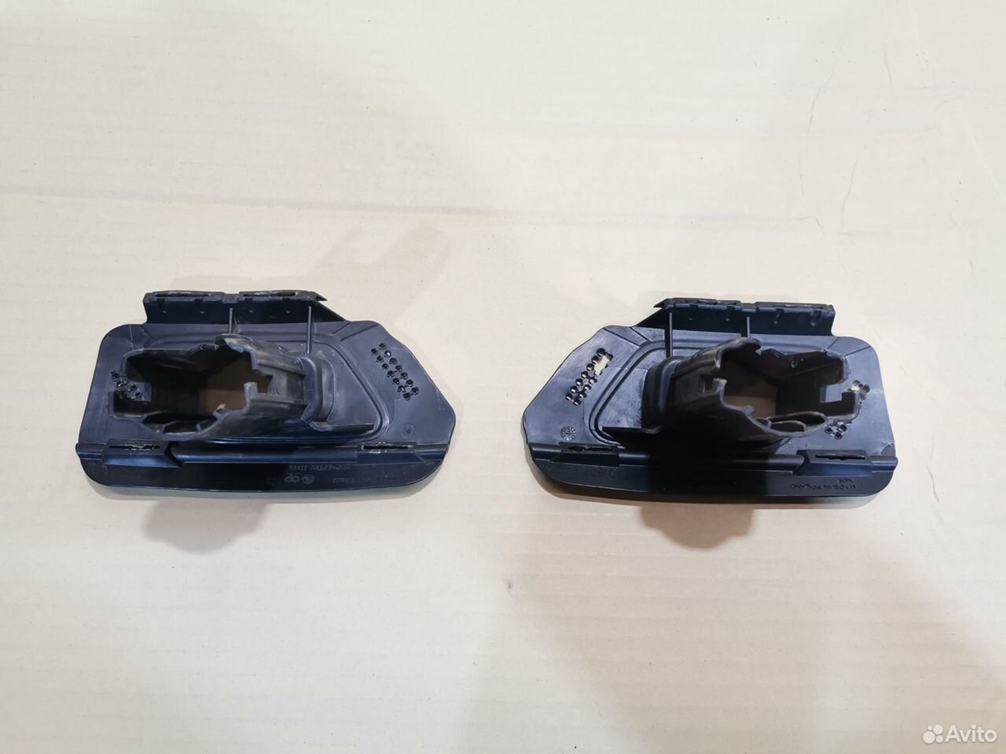 Кронштейн форсунки омывателя правый Skoda Superb, 1000 рублей, Уфа