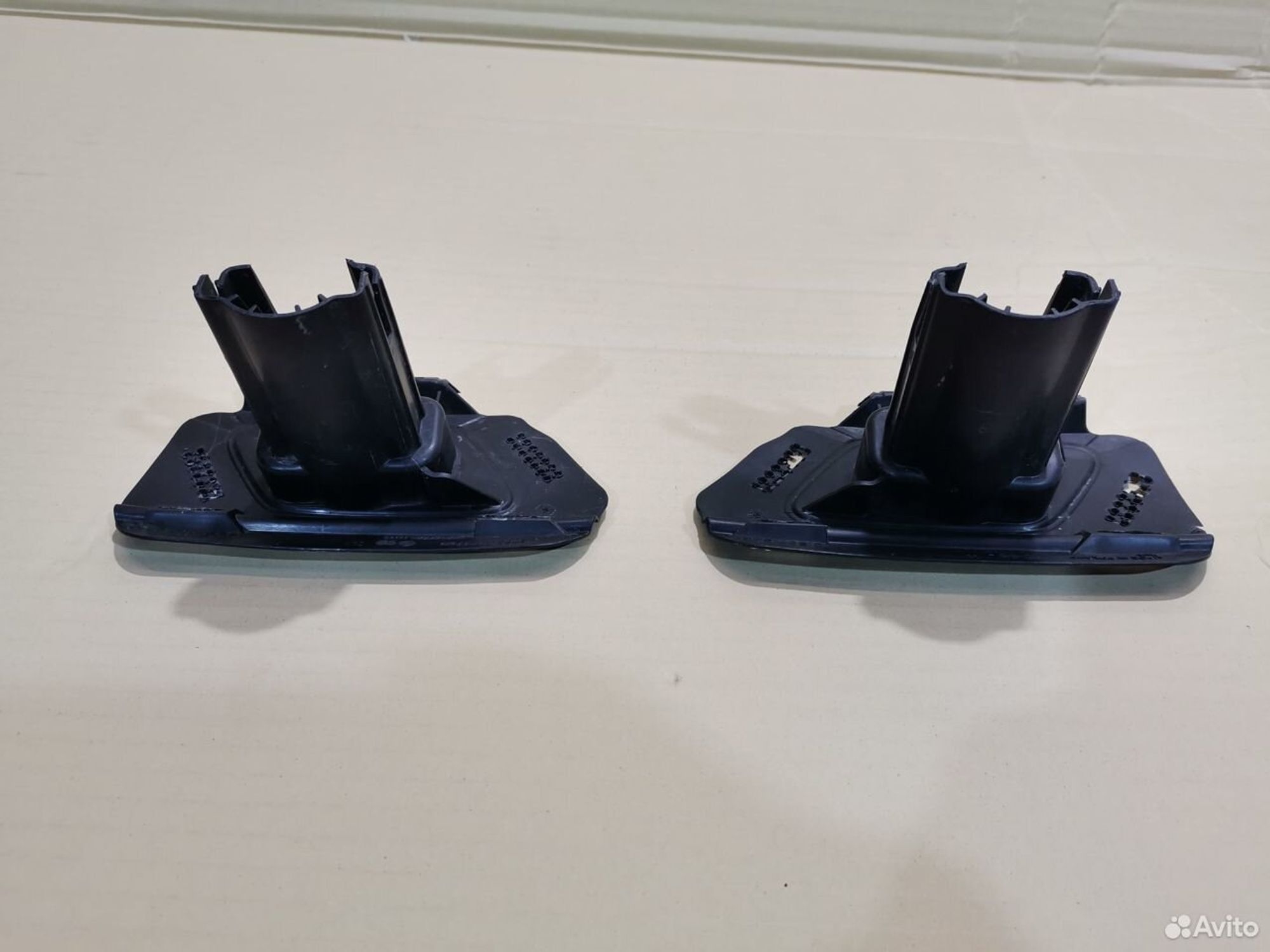 Кронштейн форсунки омывателя правый Skoda Superb, 1000 рублей, Уфа