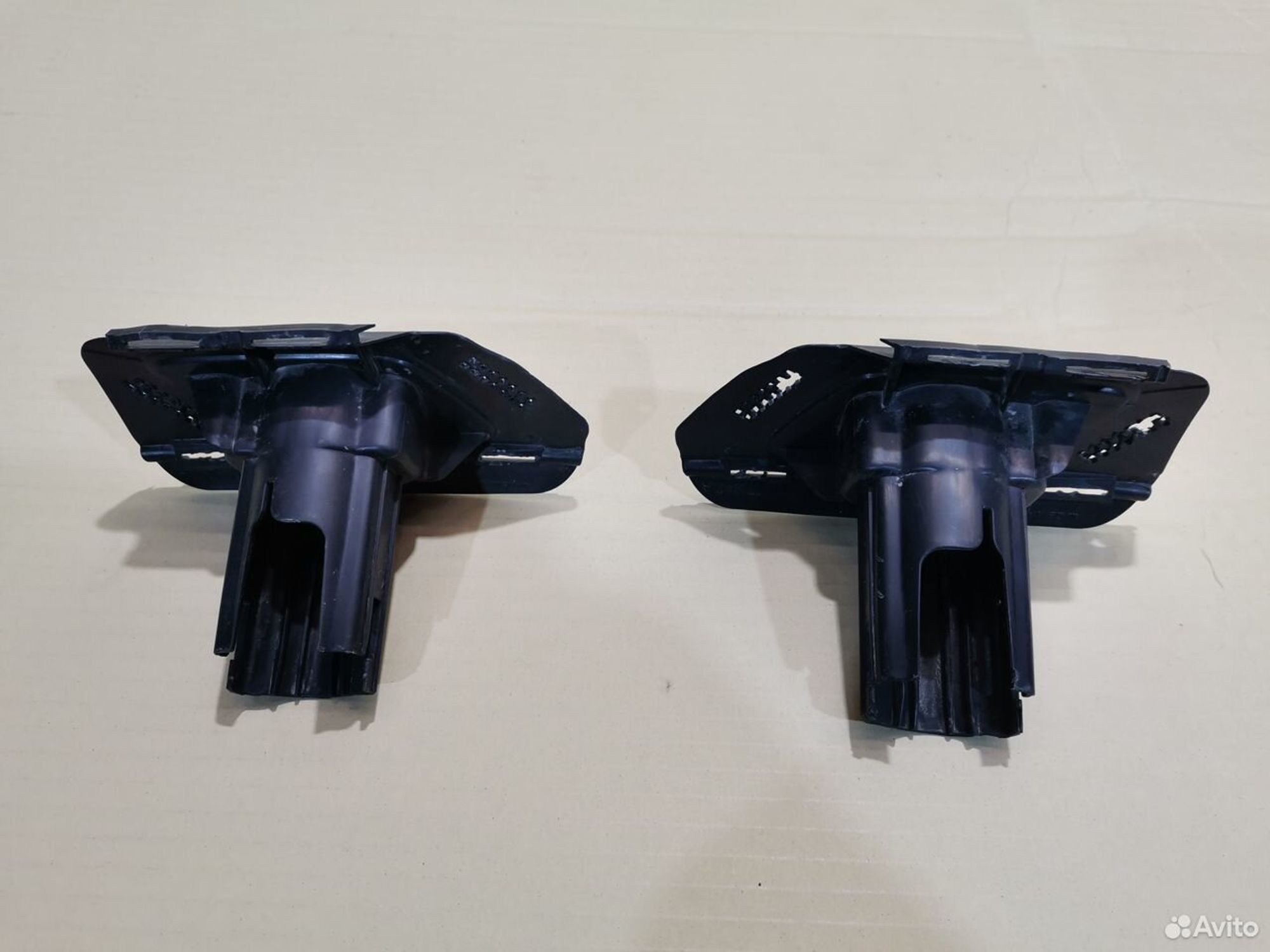 Кронштейн форсунки омывателя правый Skoda Superb, 1000 рублей, Уфа