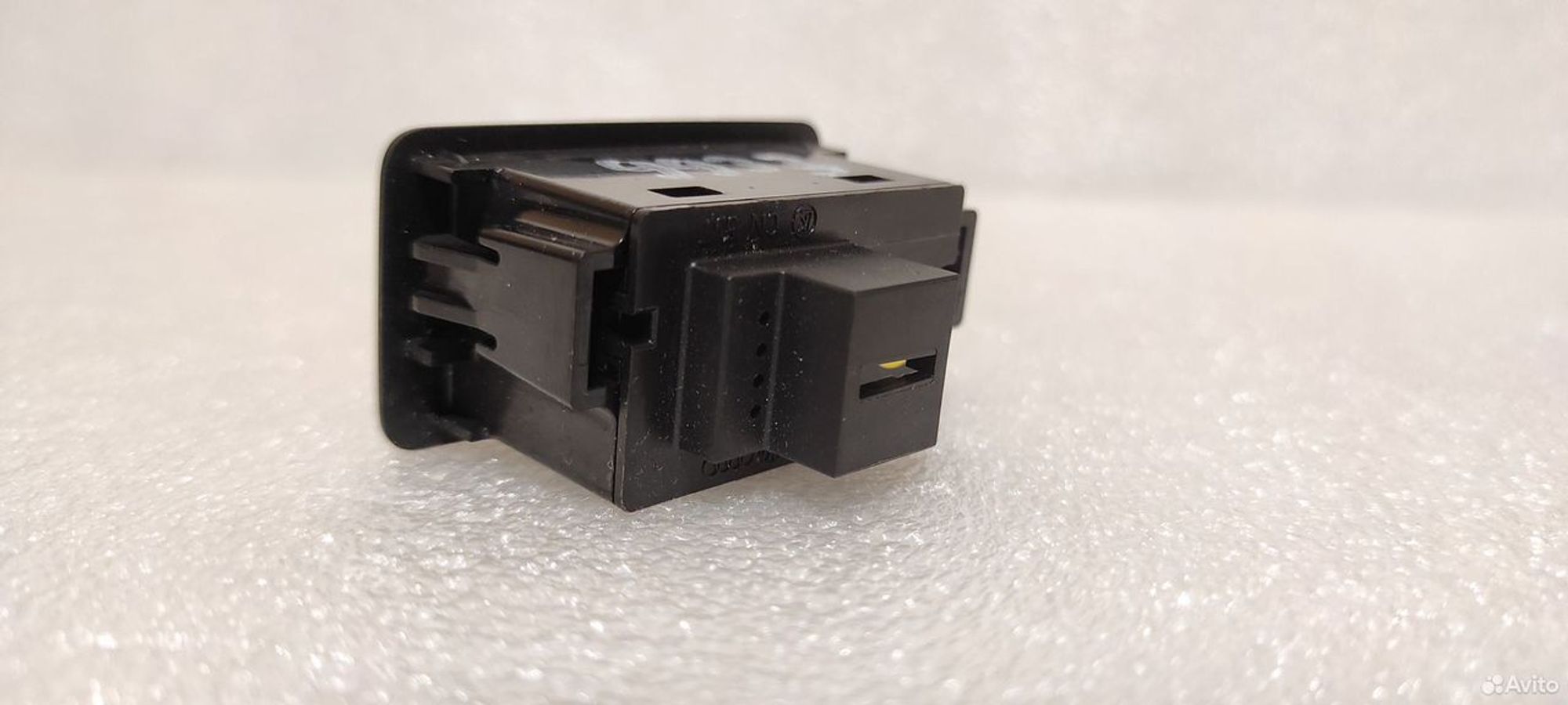 Кнопка открывания багажника Audi Q7 4M 2015, 2500 рублей, Уфа