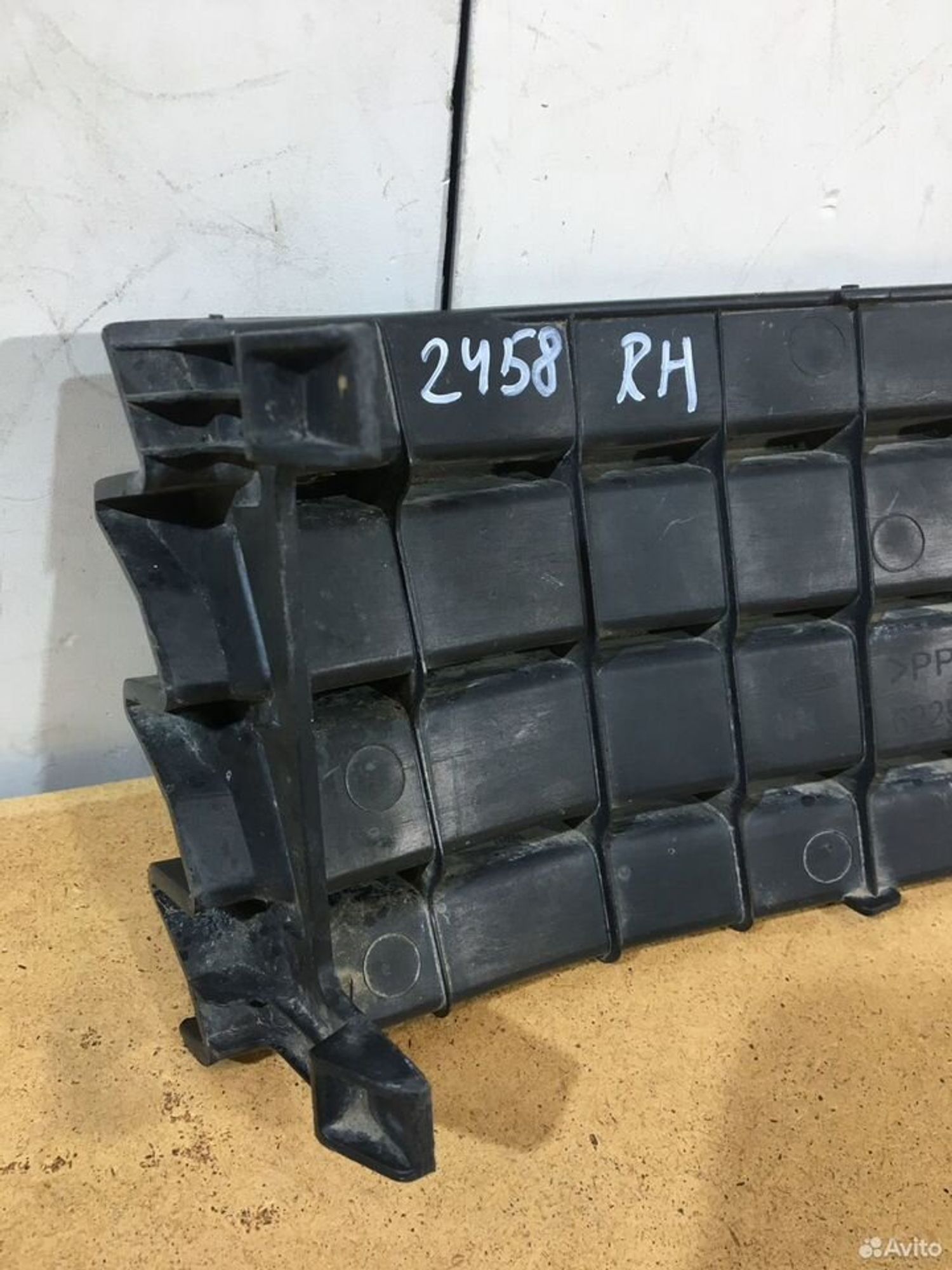 Заглушка бампера передняя правая Nissan Wingroad, 1500 рублей, Уфа