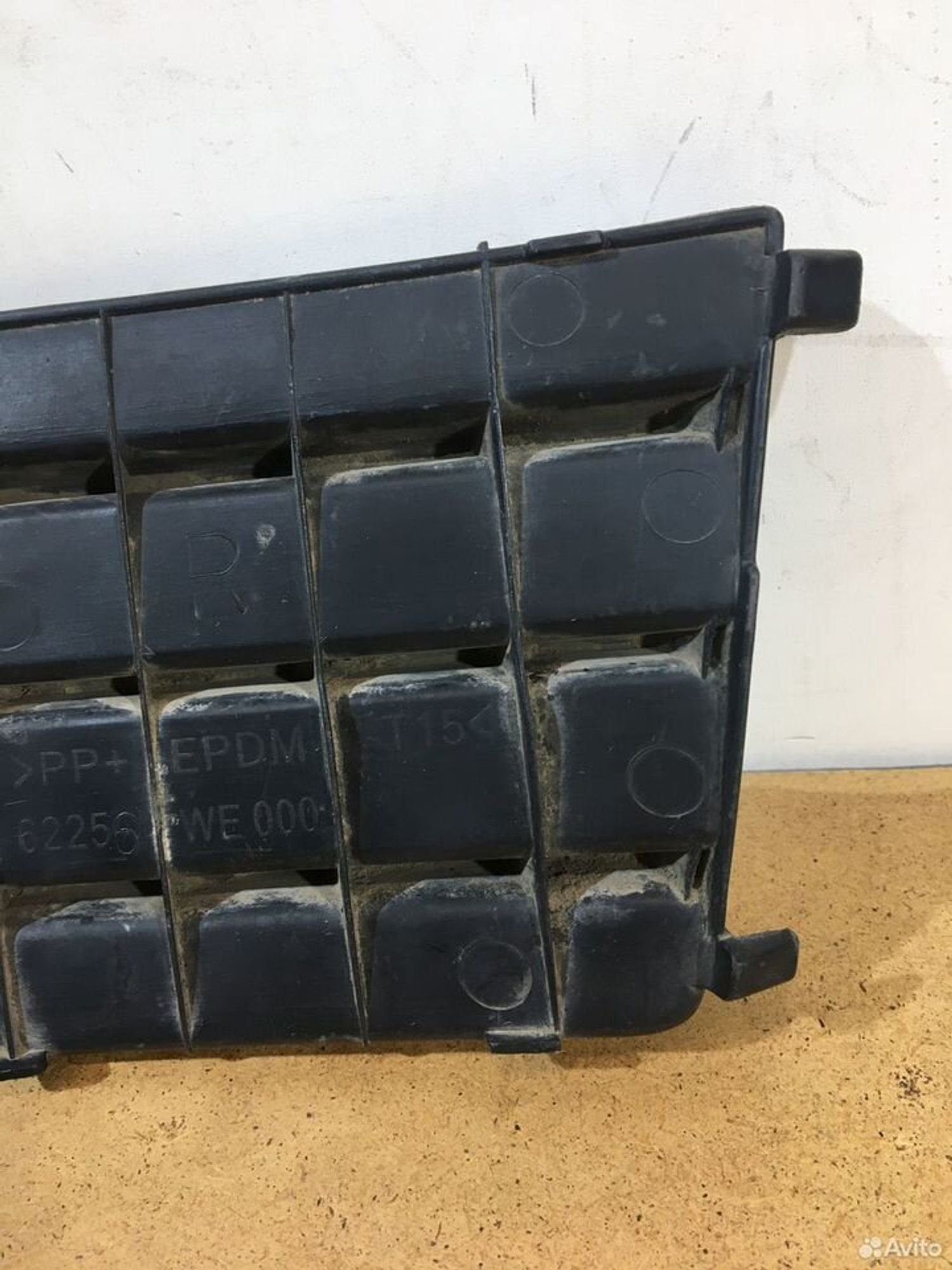 Заглушка бампера передняя правая Nissan Wingroad, 1500 рублей, Уфа