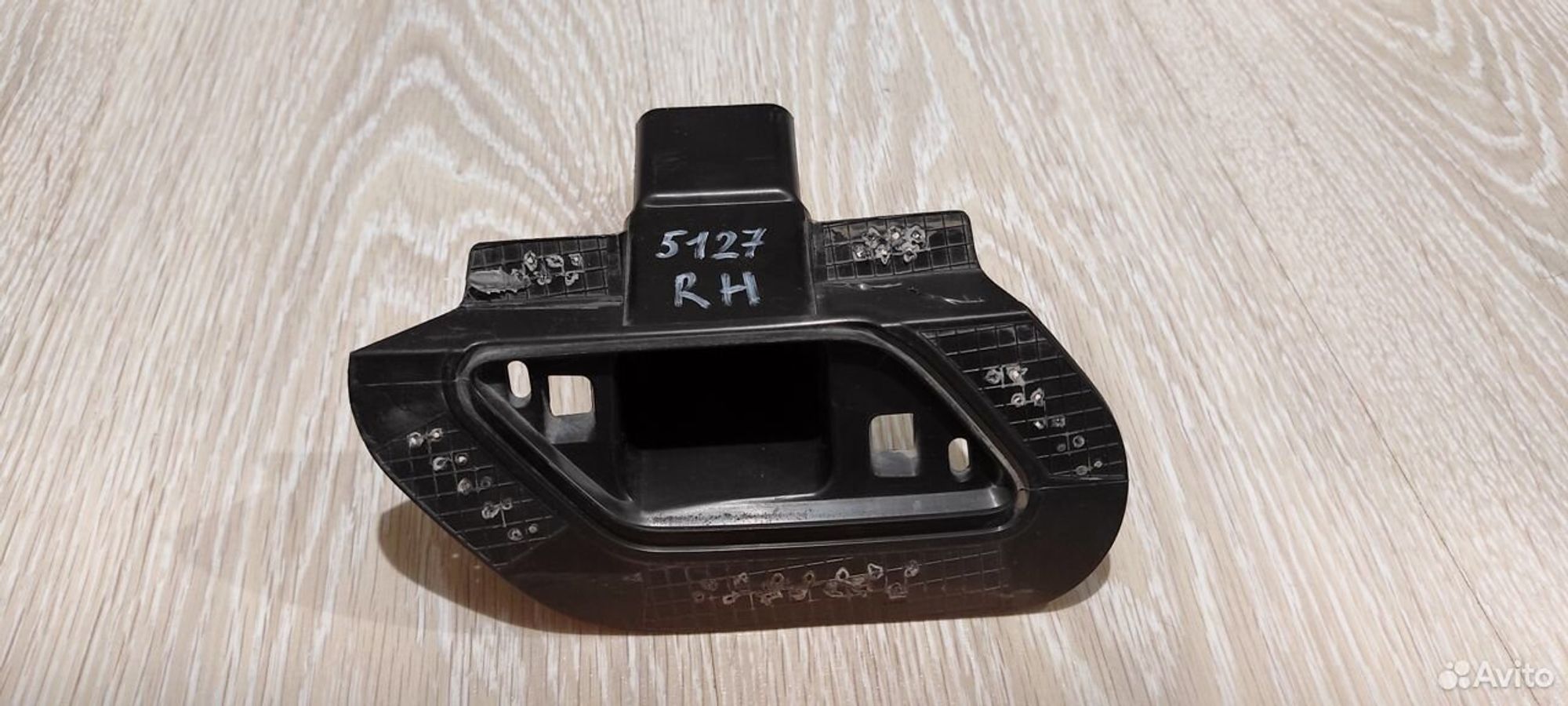 Кронштейн форсунки омывыателя Volkswagen Touareg 3, 1500 рублей, Уфа