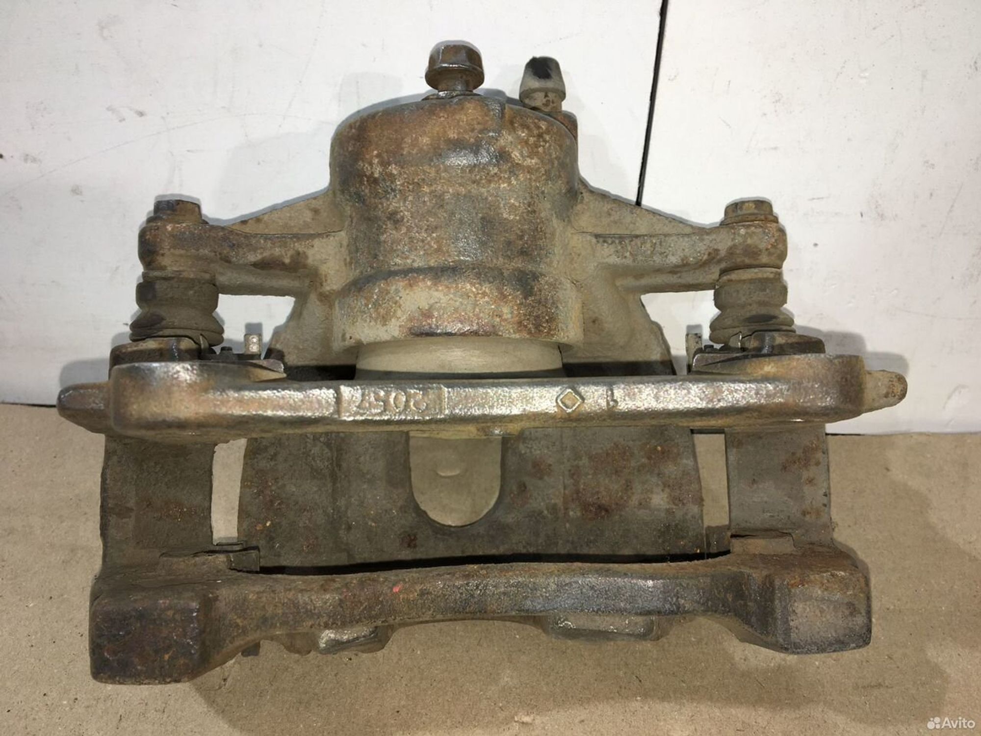 Суппорт тормозной правый Тойота Авенсис Т250, 3000 рублей, Уфа