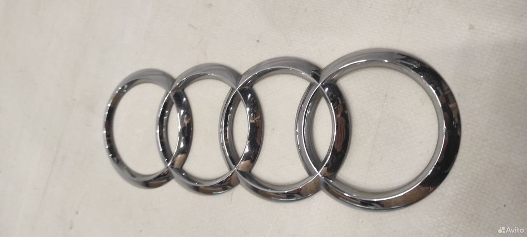 Эмблема крышки багажника Audi Q7 4M 2015, 2000 рублей, Уфа