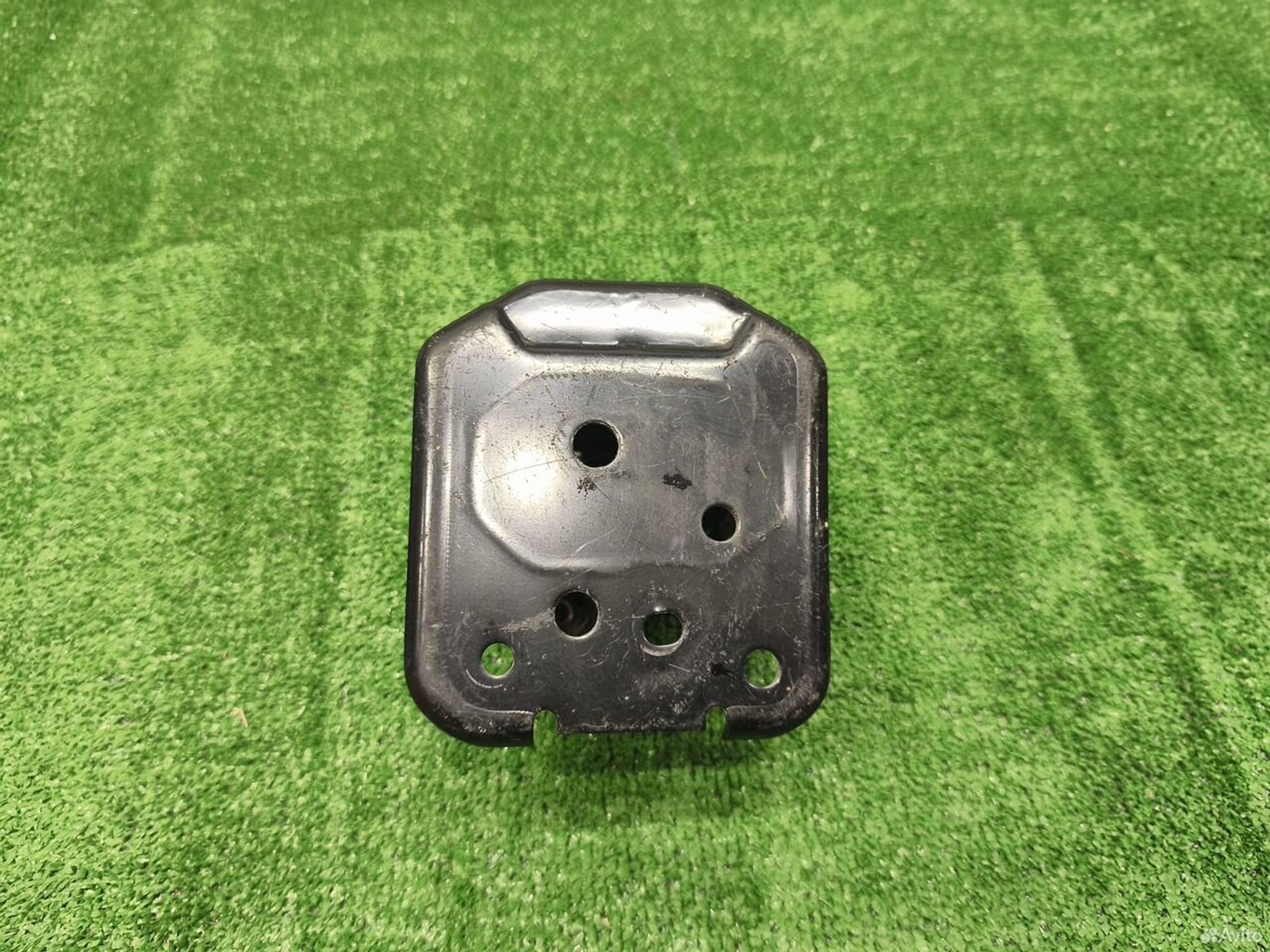 Кронштейн заднего усилителя правый Toyota RAV 4, 2500 рублей, Уфа