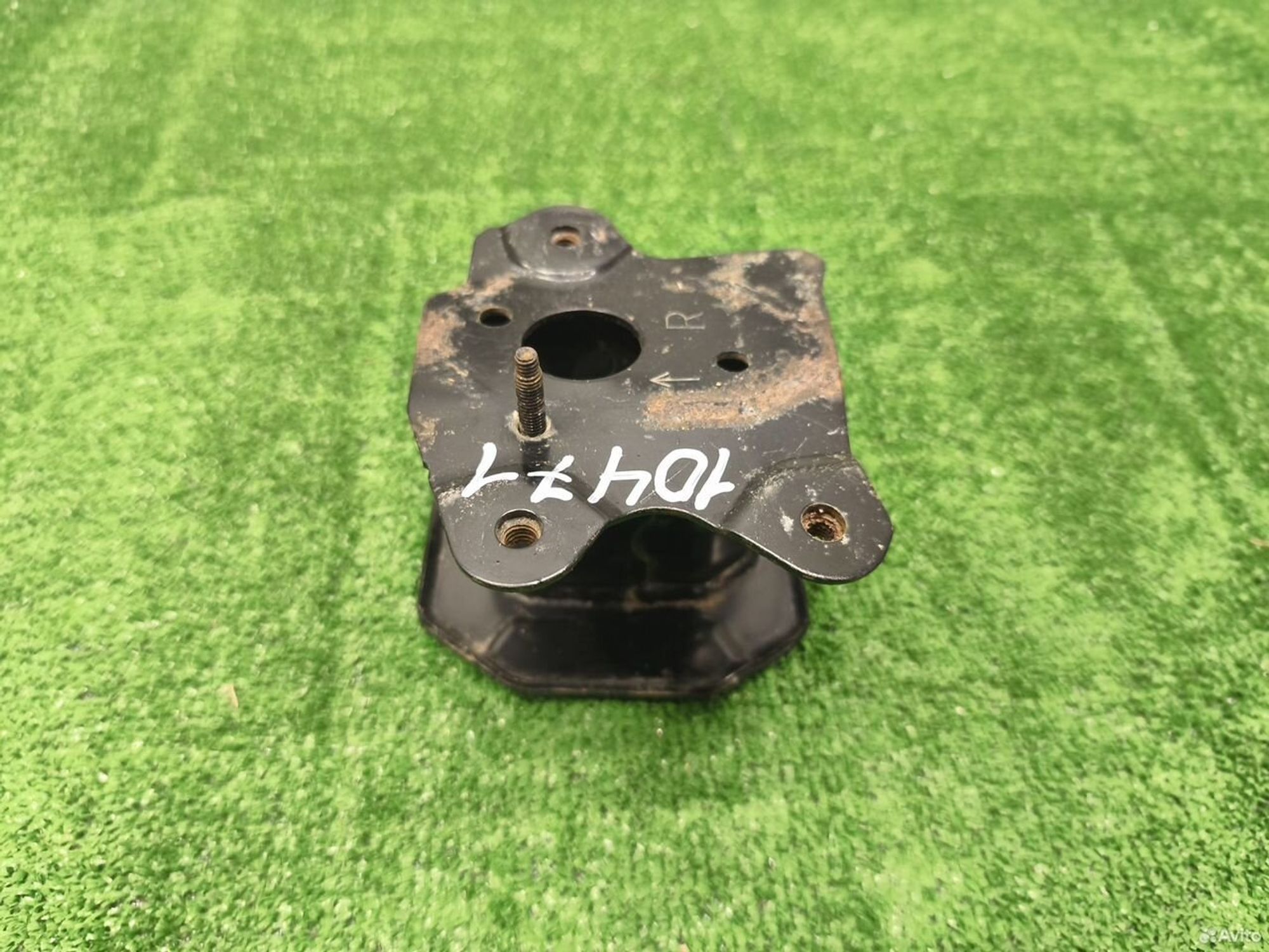 Кронштейн заднего усилителя правый Toyota RAV 4, 2500 рублей, Уфа