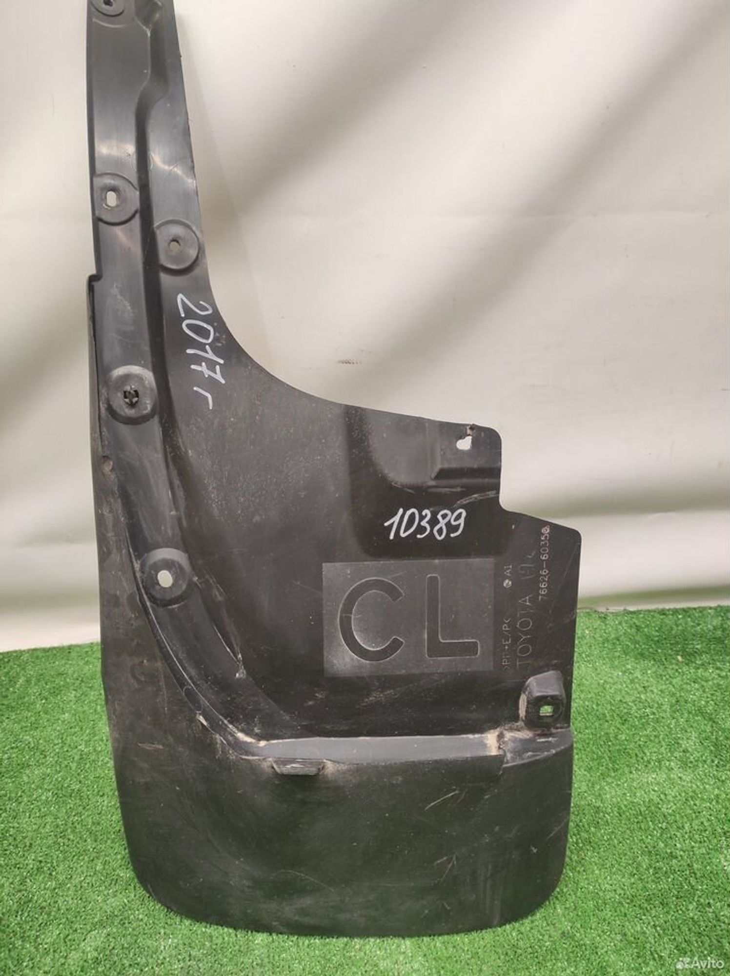 Брызговик задний правый Toyota Land Cruiser 200, 2200 рублей, Уфа