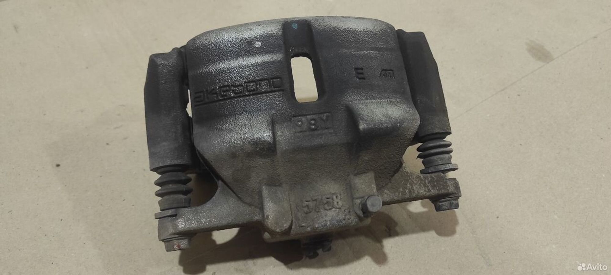 Суппорт передний правый Nissan X Trail T32, 4000 рублей, Уфа