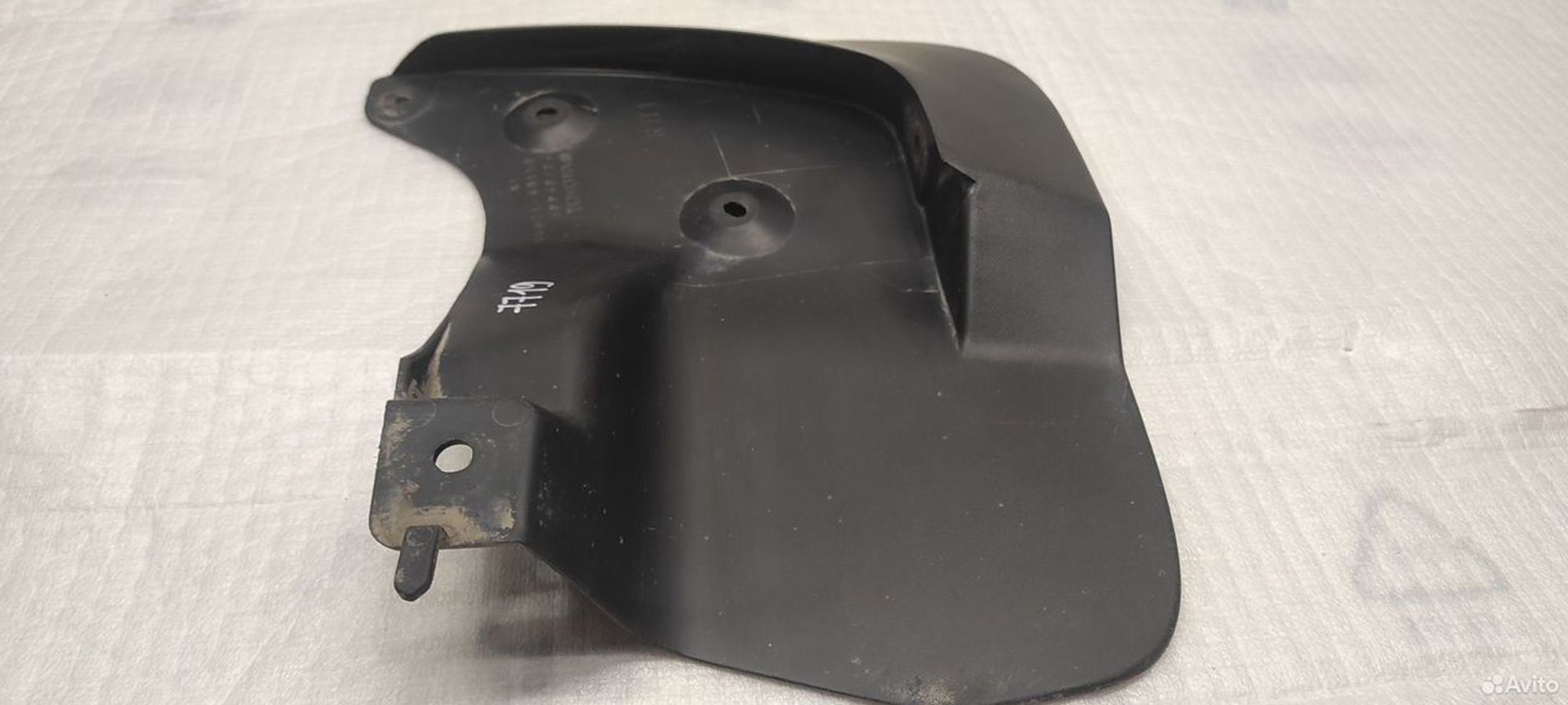 Брызговик передний правый Toyota Land Cruiser 200, 1500 рублей, Уфа