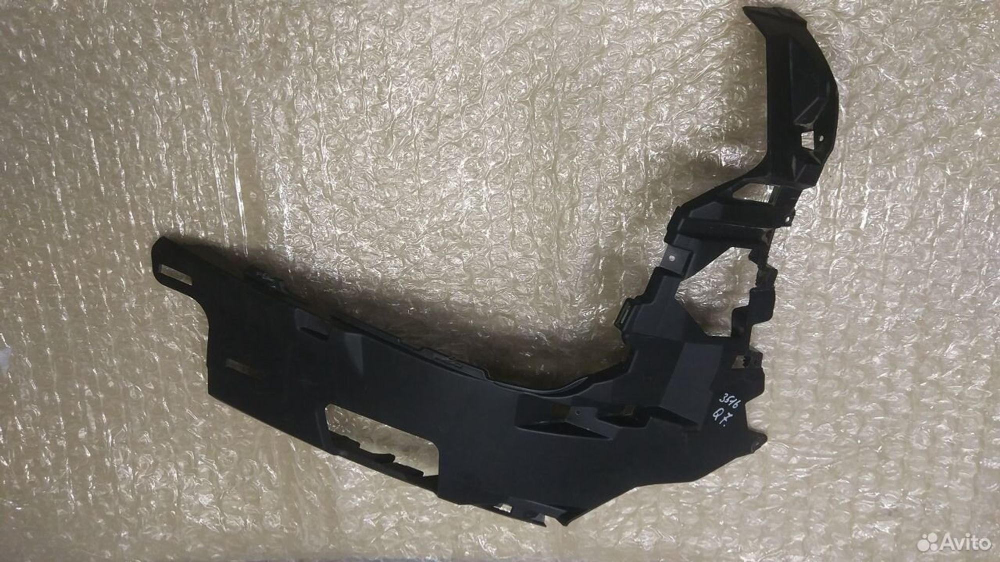 Кронштейн переднего бампера правый Audi Q7, 2000 рублей, Уфа