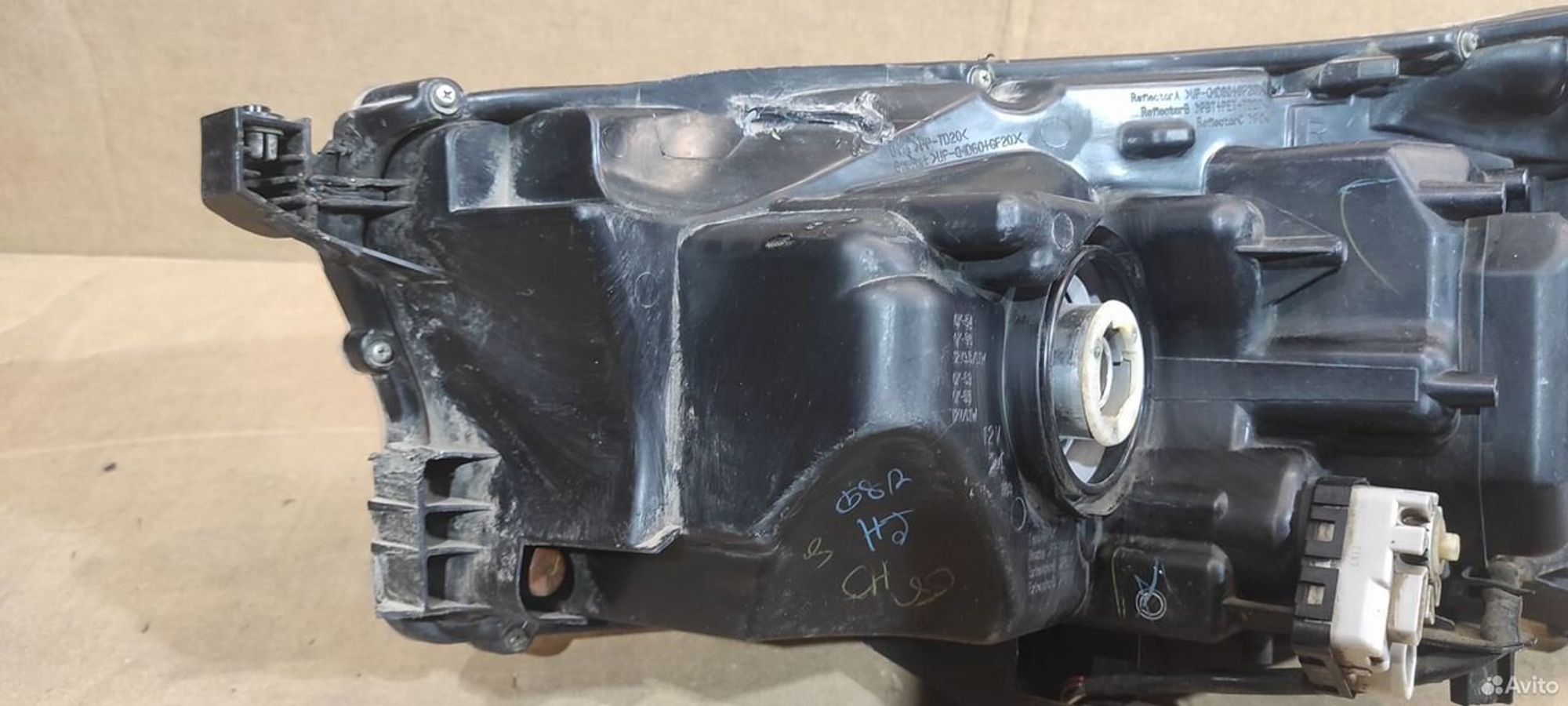 Фара правая Toyota Hilux 8 с 2015, 14000 рублей, Уфа