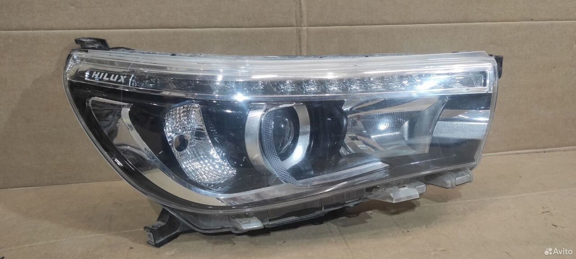 Фара правая Toyota Hilux 8 с 2015, 14000 рублей, Уфа