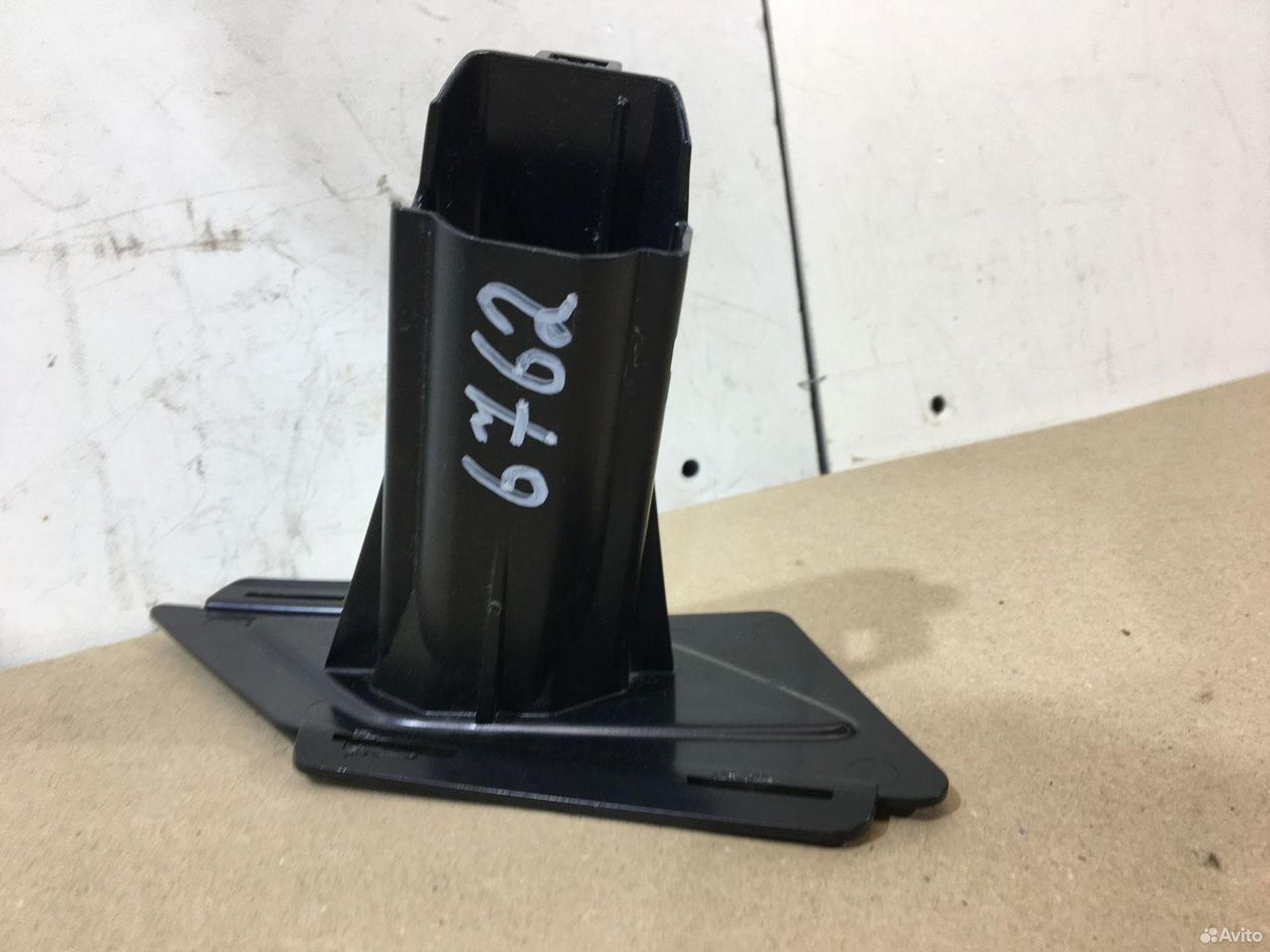 Кронштейн форсунки омывателя левая Skoda Kodiaq, 1000 рублей, Уфа