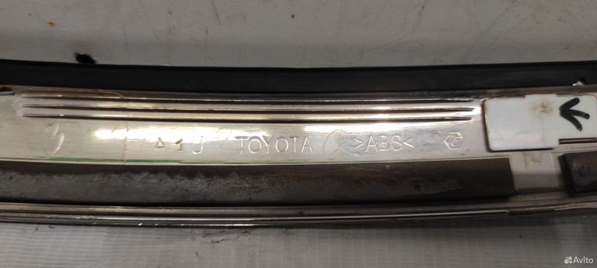 Молдинг капота Toyota Hilux с 2015, 4000 рублей, Уфа